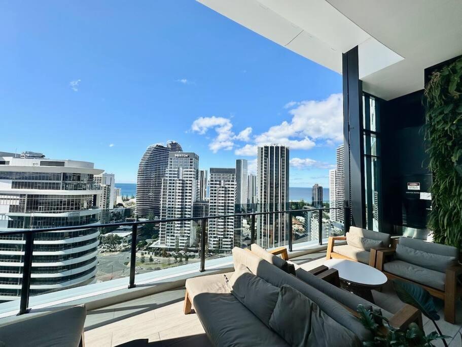 Luxury Star Residence 32nd Floor