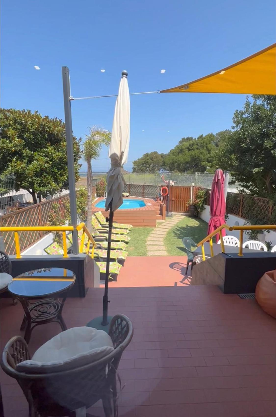 O CANTINHO DA RIA - JACUZZI with water at 35 degrees and POOL