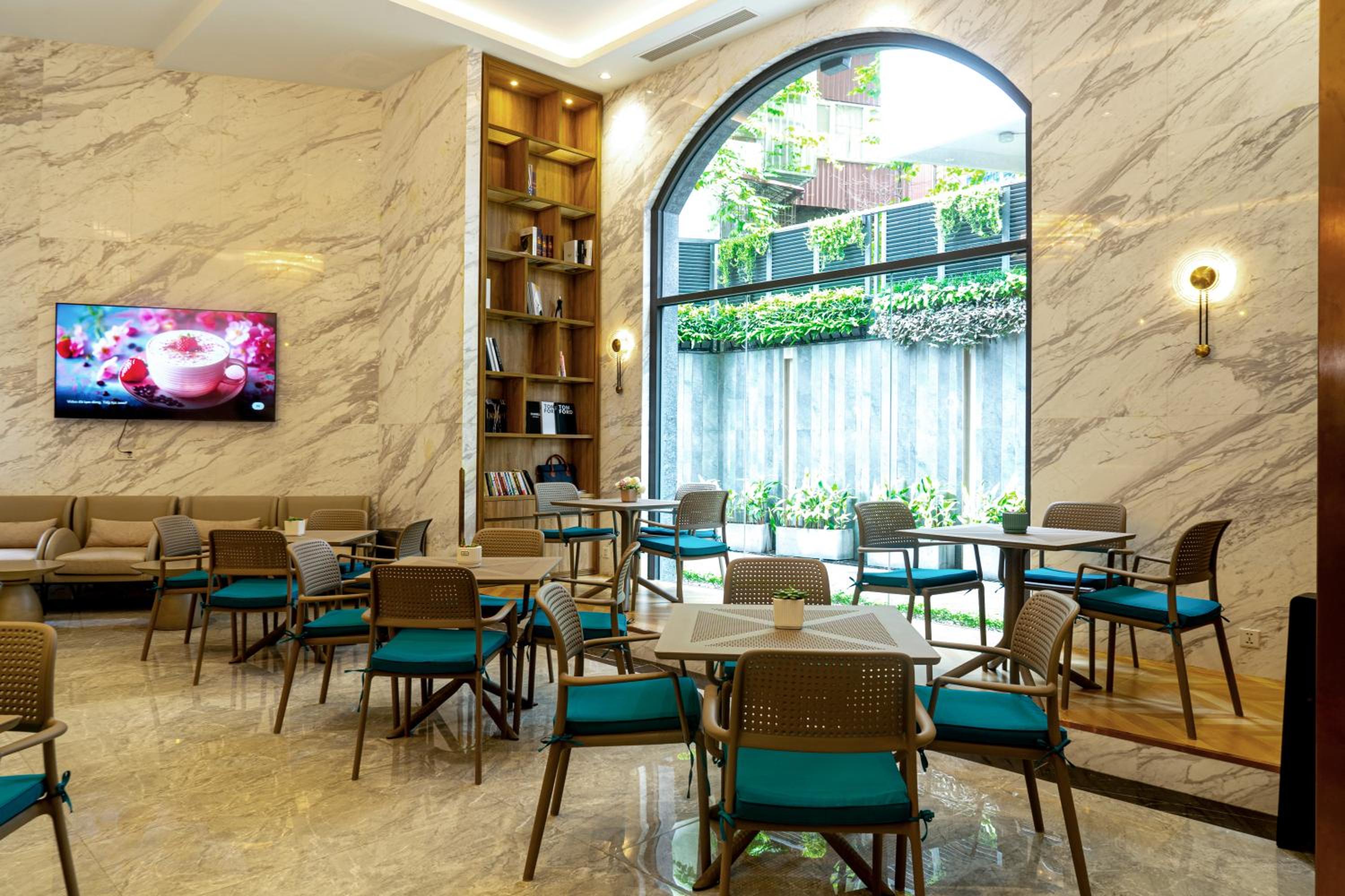 The Gloria Serviced Apartment by Silk Path, photo 27