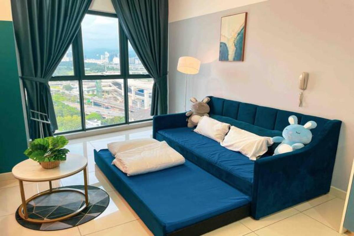 Continew Residence Cozy Suite by GUESTONIC