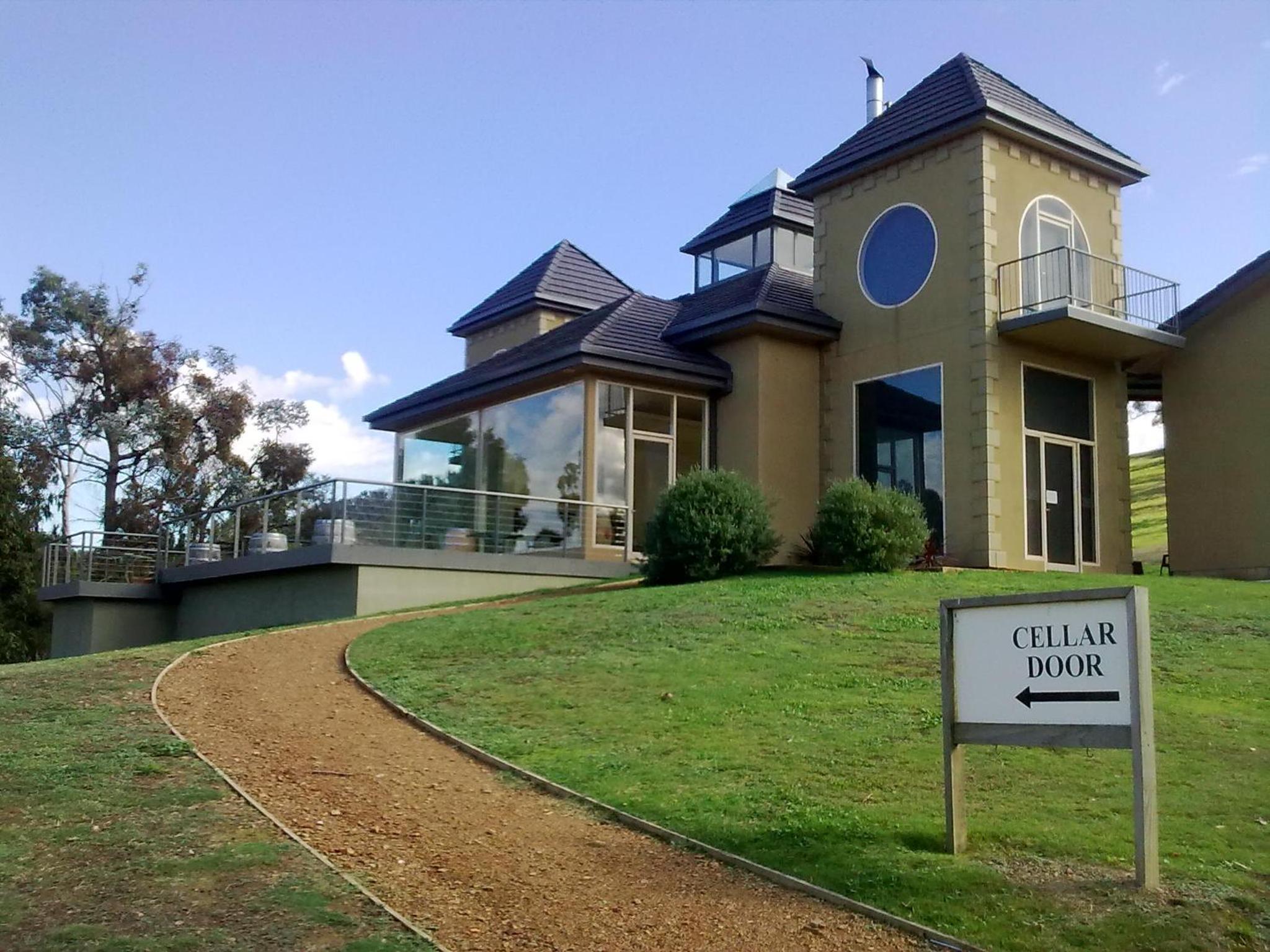 Sutherland Estate - Stunning Yarra Valley Vineyard