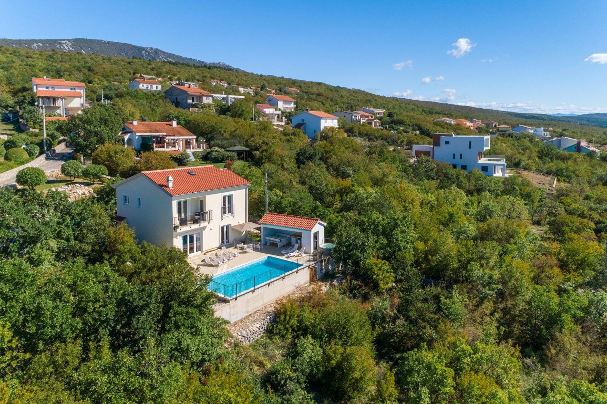 Holiday Home Aqua view 3