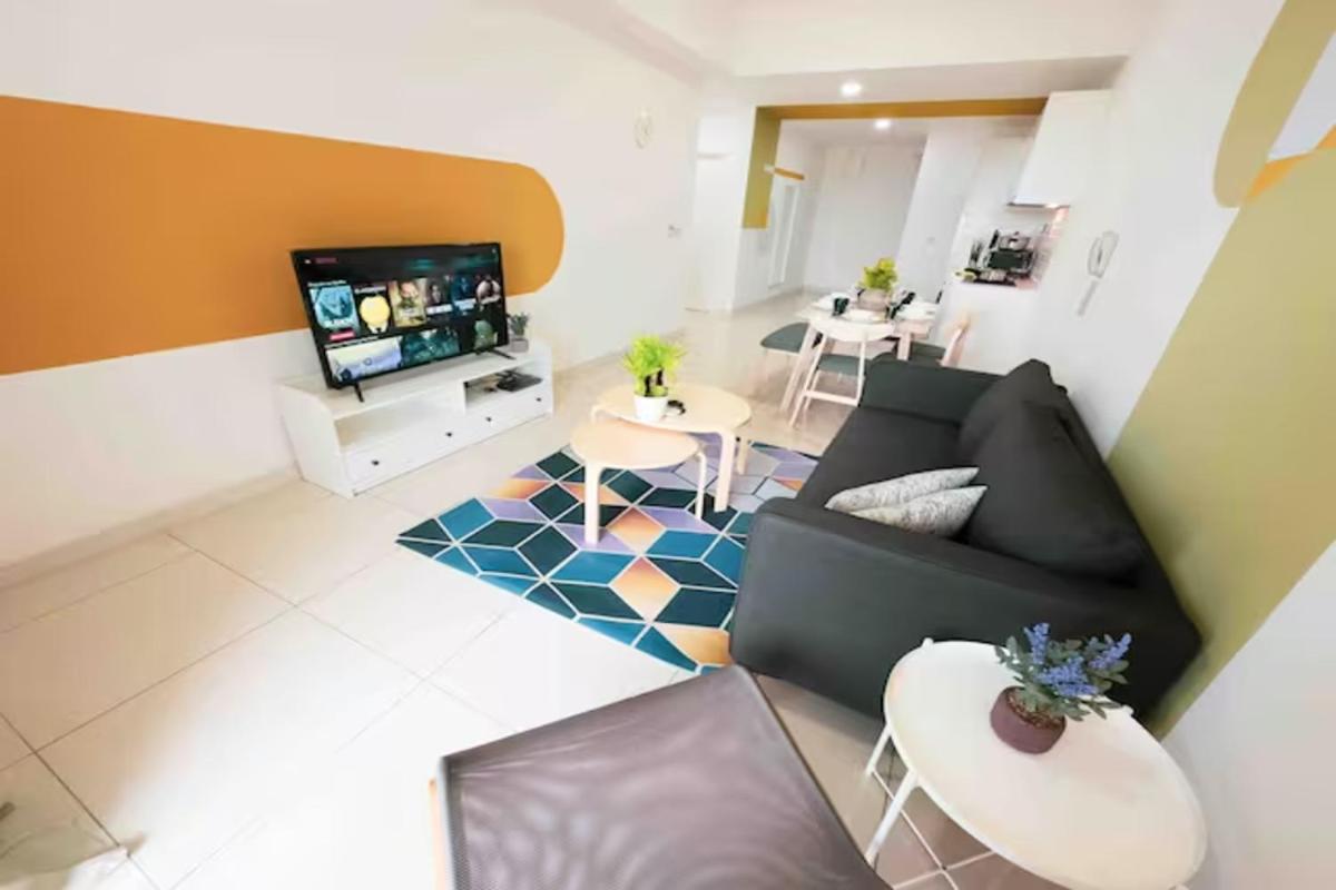 Continew Residence Cozy Suite by GUESTONIC
