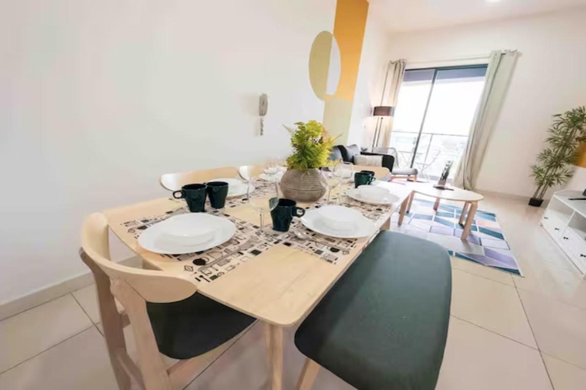 Continew Residence Cozy Suite by GUESTONIC