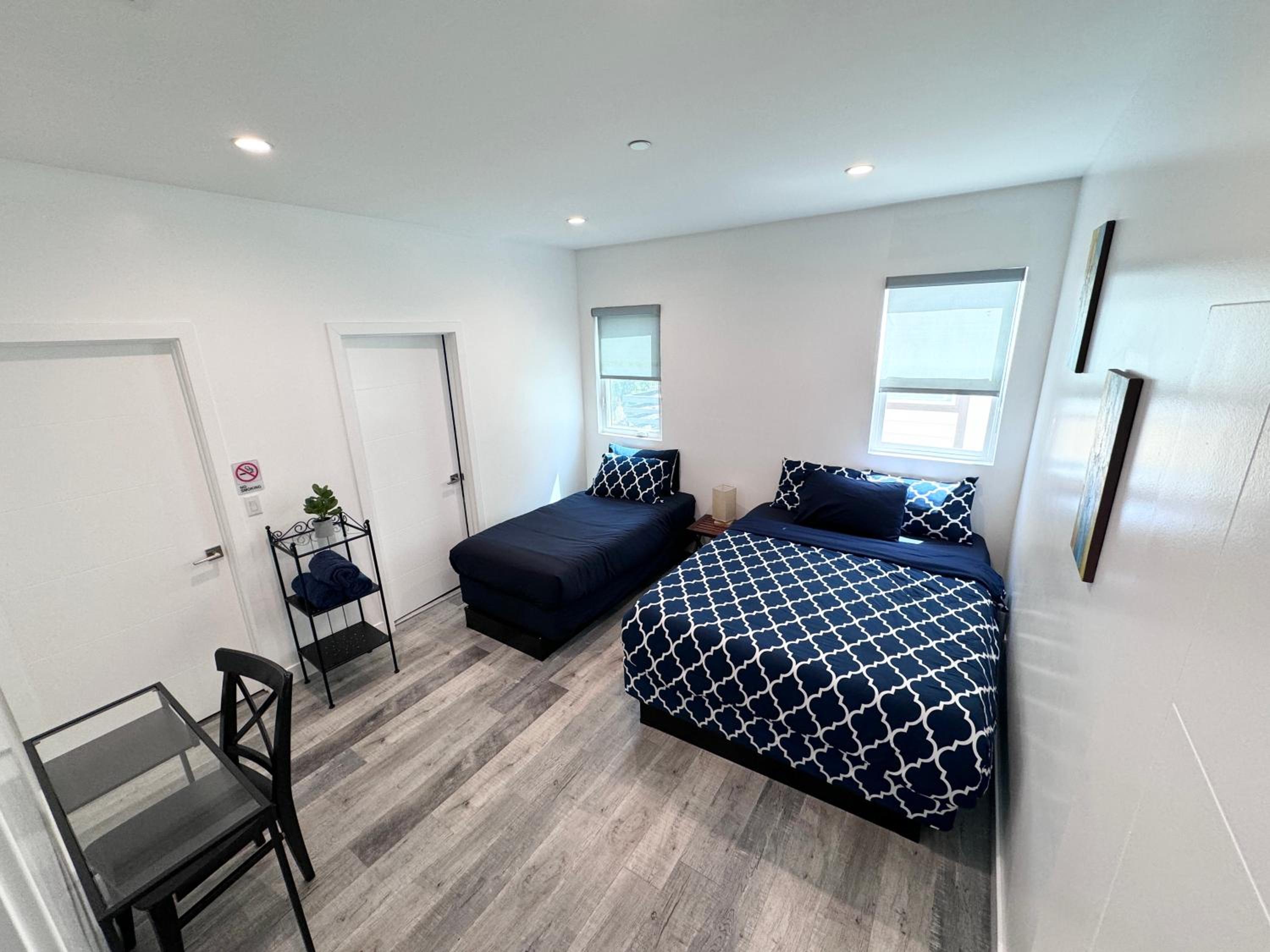 Cheerful 4BR home with parking in East Hollywood