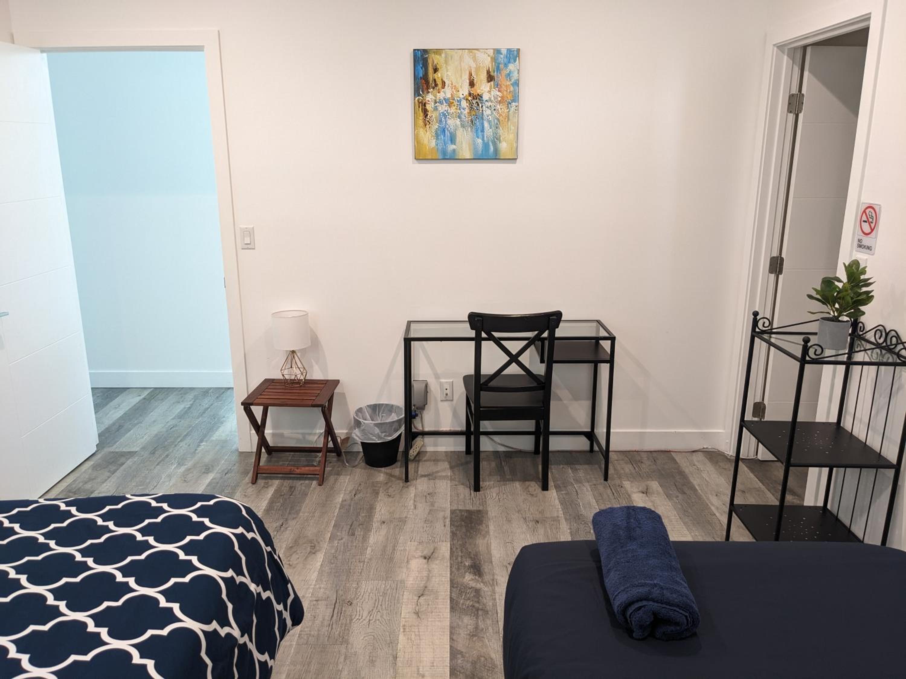 Cheerful 4BR home with parking in East Hollywood