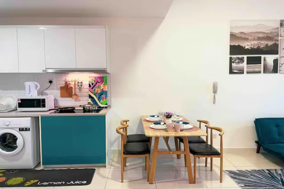 Continew Residence Cozy Suite by GUESTONIC
