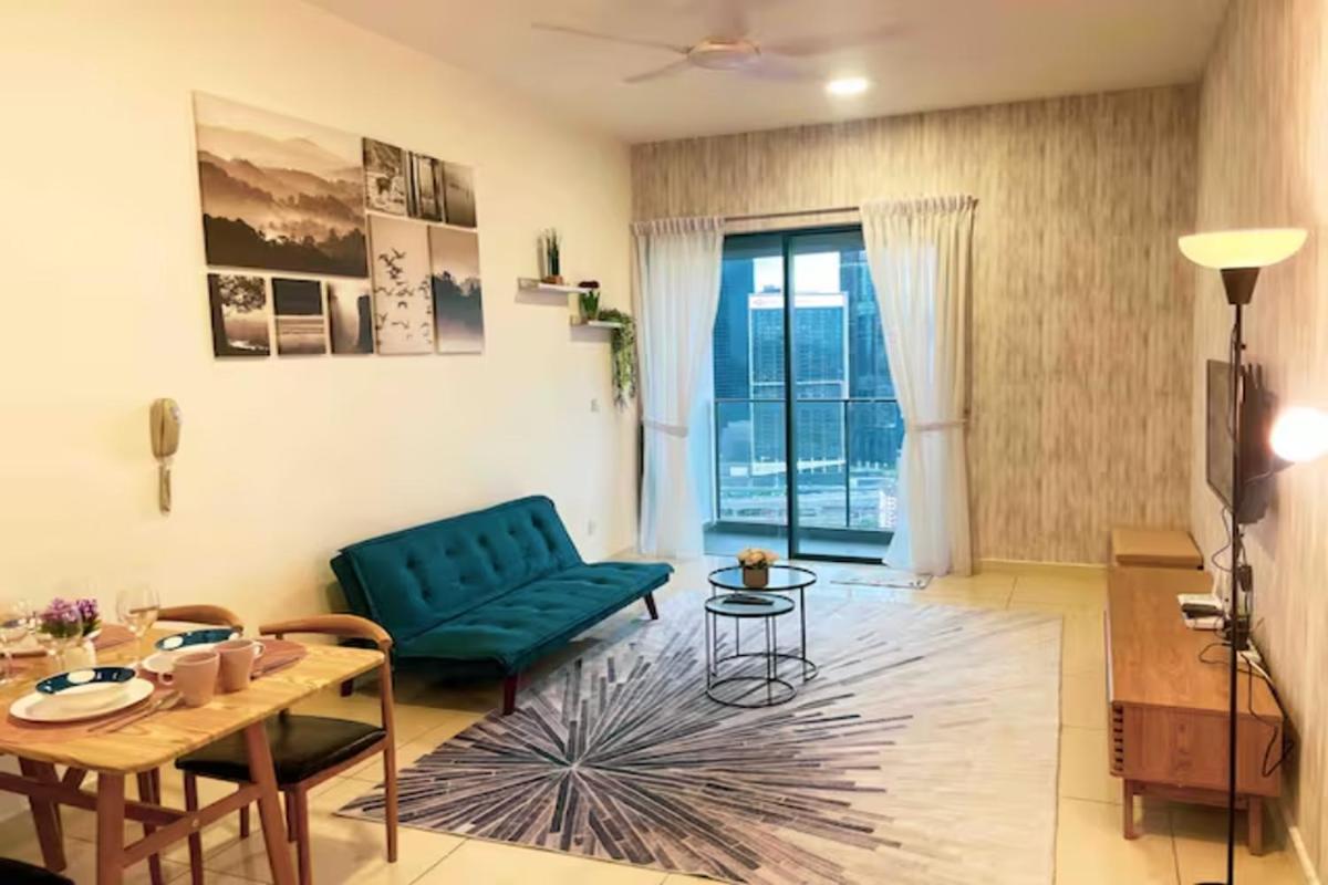 Continew Residence Cozy Suite by GUESTONIC
