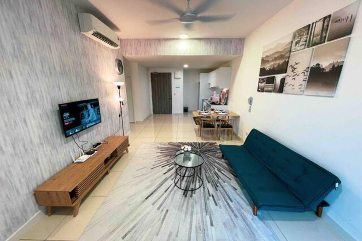 Continew Residence Cozy Suite by GUESTONIC