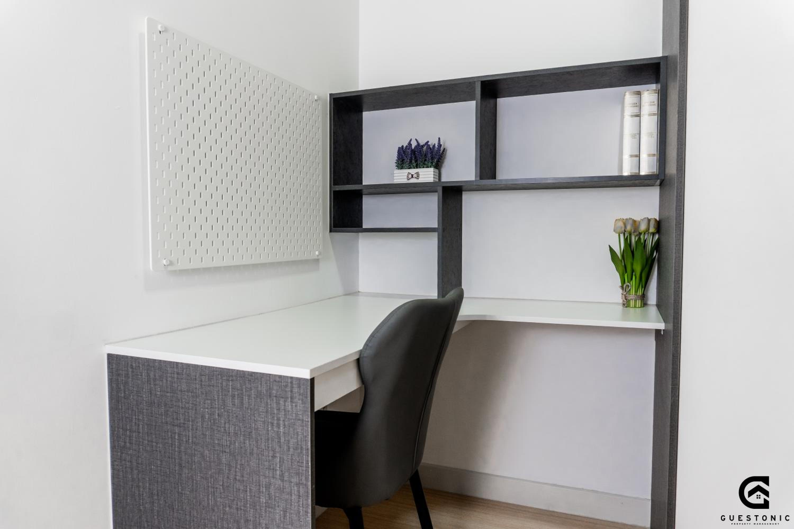 Continew Residence Cozy Suite by GUESTONIC