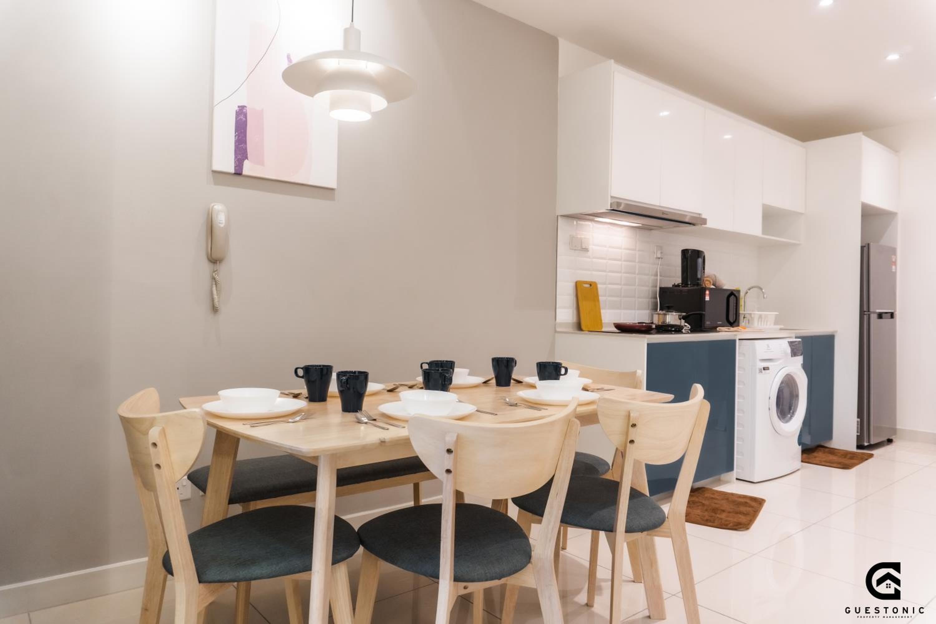 Continew Residence Cozy Suite by GUESTONIC