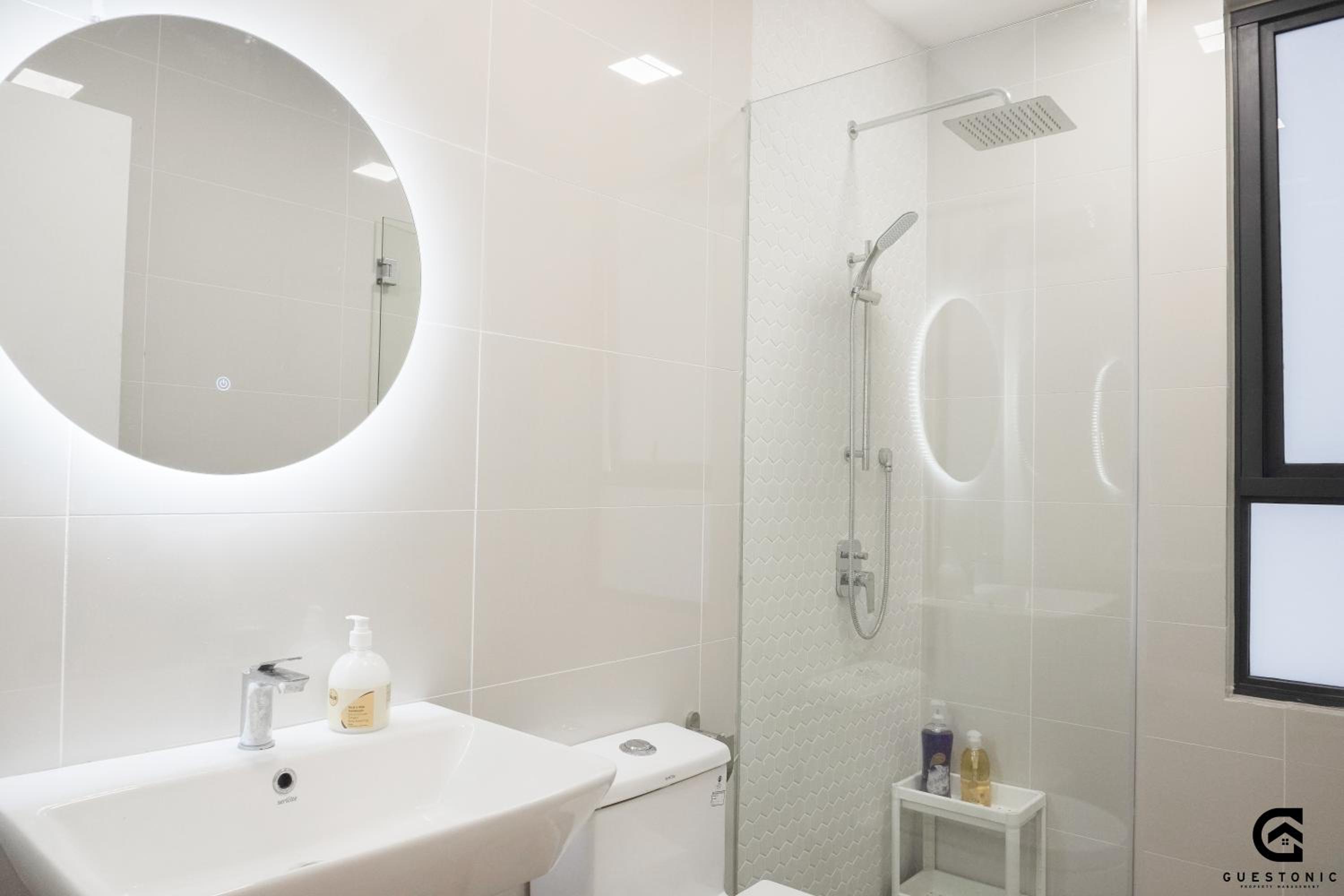Continew Residence Cozy Suite by GUESTONIC