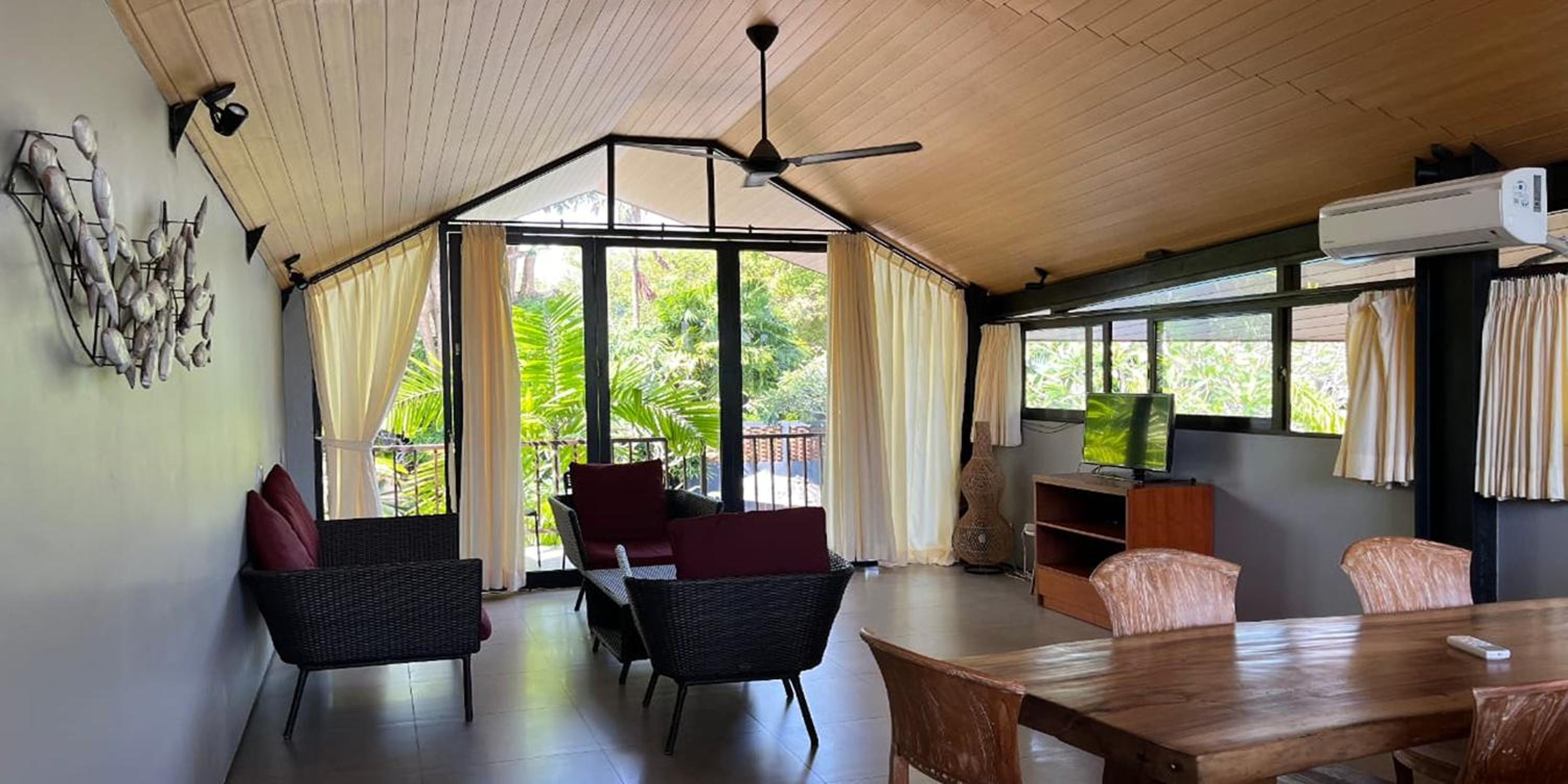 Dancing Hana Villa Nusa Dua - 1 Bedroom Villa with Sharing Pool Minimum Stay 2 Nights