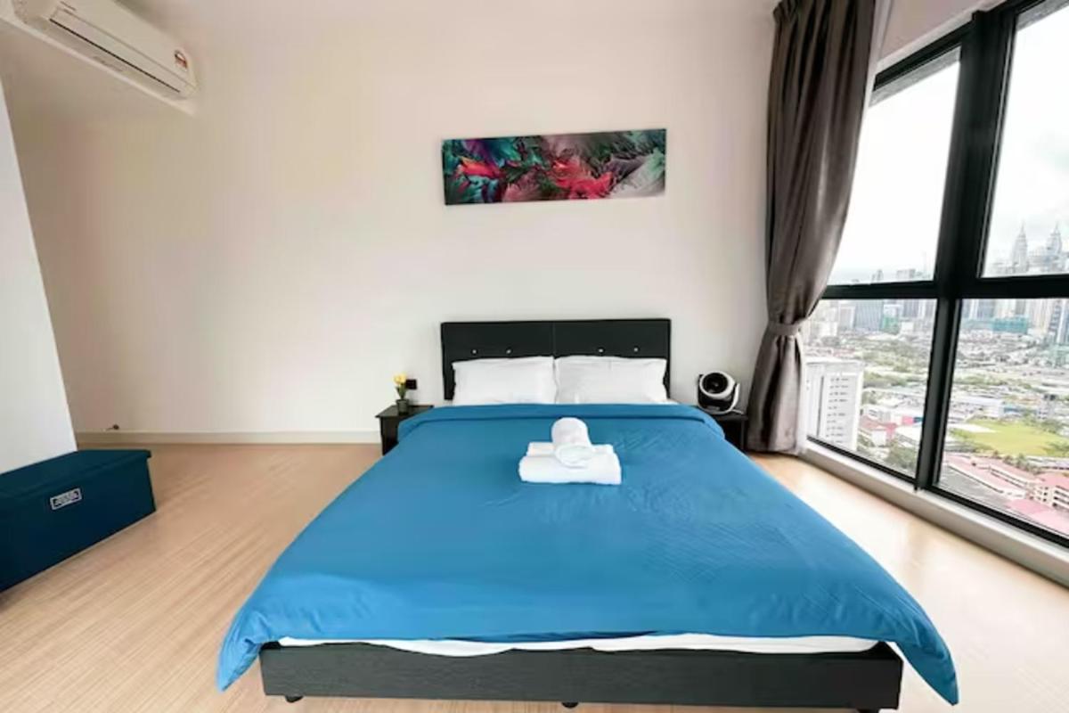 Continew Residence Cozy Suite by GUESTONIC