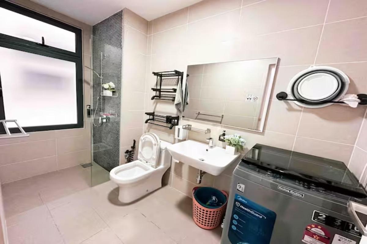 Continew Residence Cozy Suite by GUESTONIC