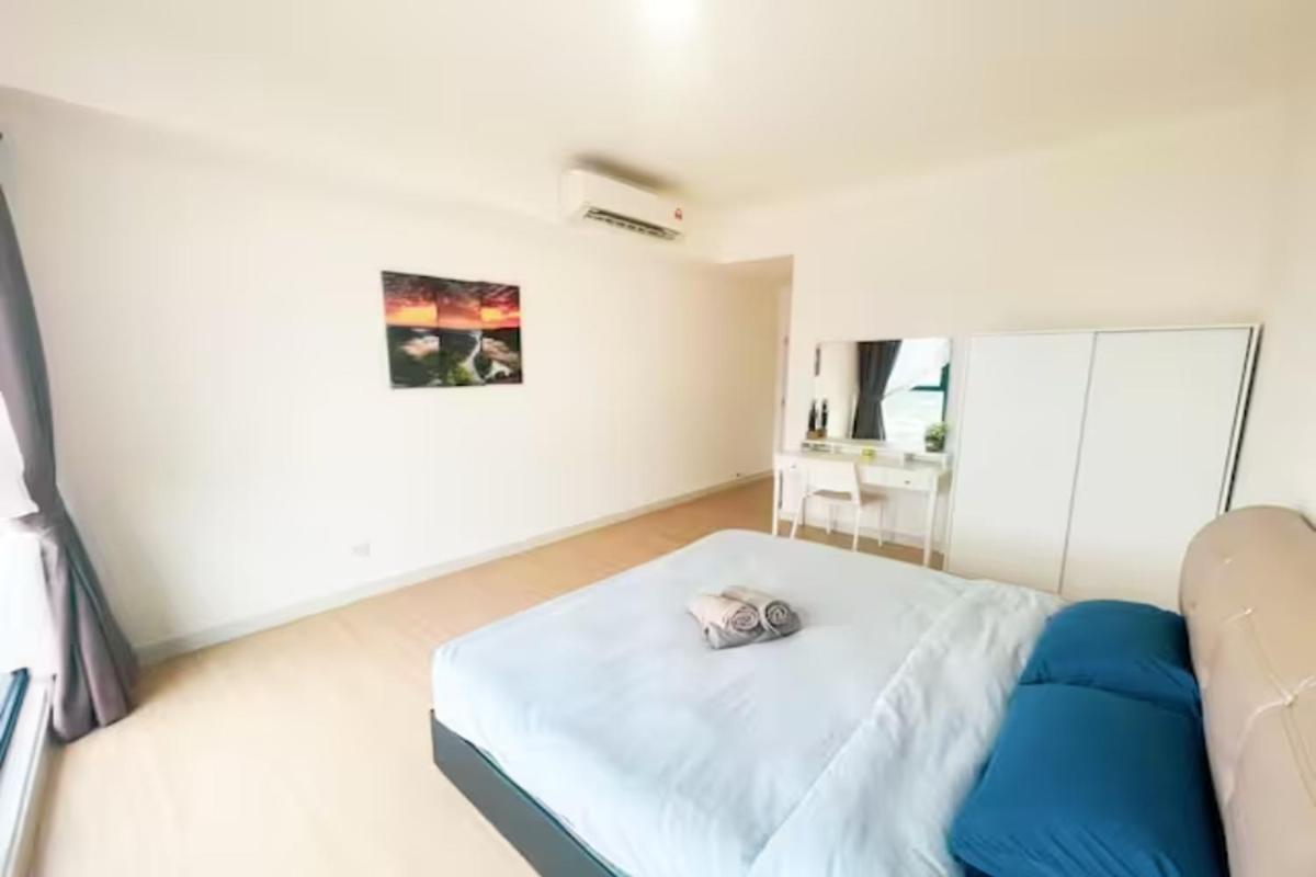 Continew Residence Cozy Suite by GUESTONIC