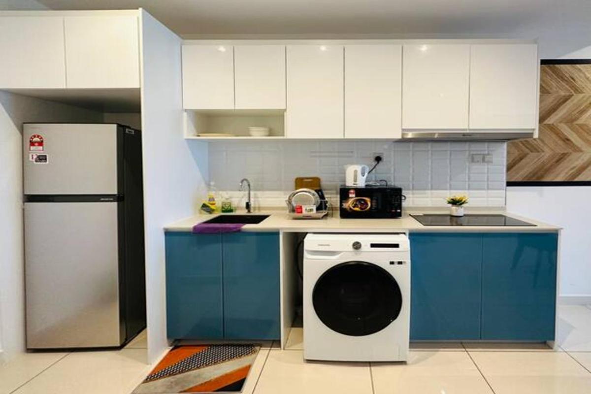 Continew Residence Cozy Suite by GUESTONIC