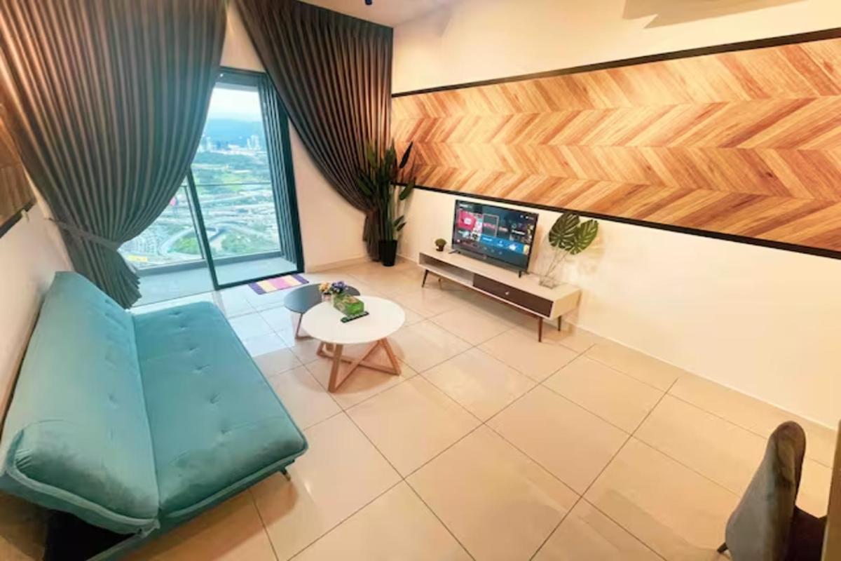 Continew Residence Cozy Suite by GUESTONIC