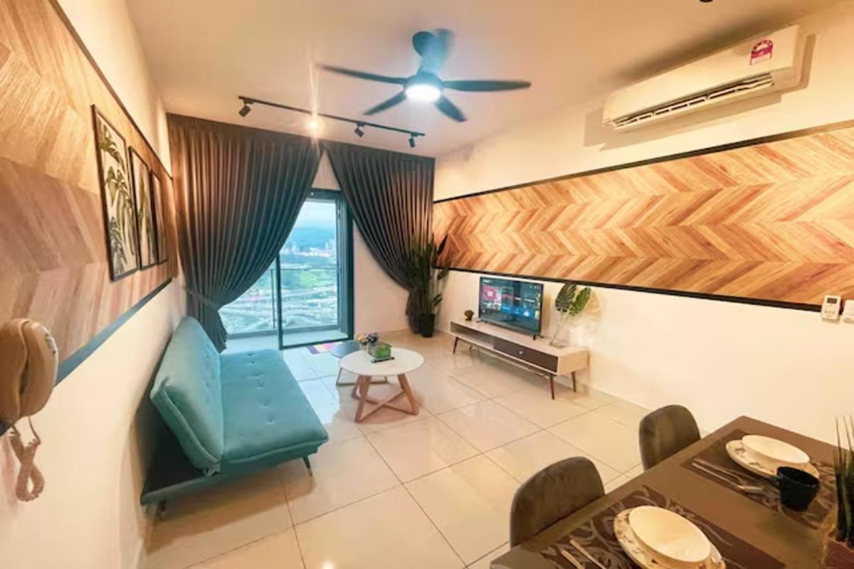 Continew Residence Cozy Suite by GUESTONIC