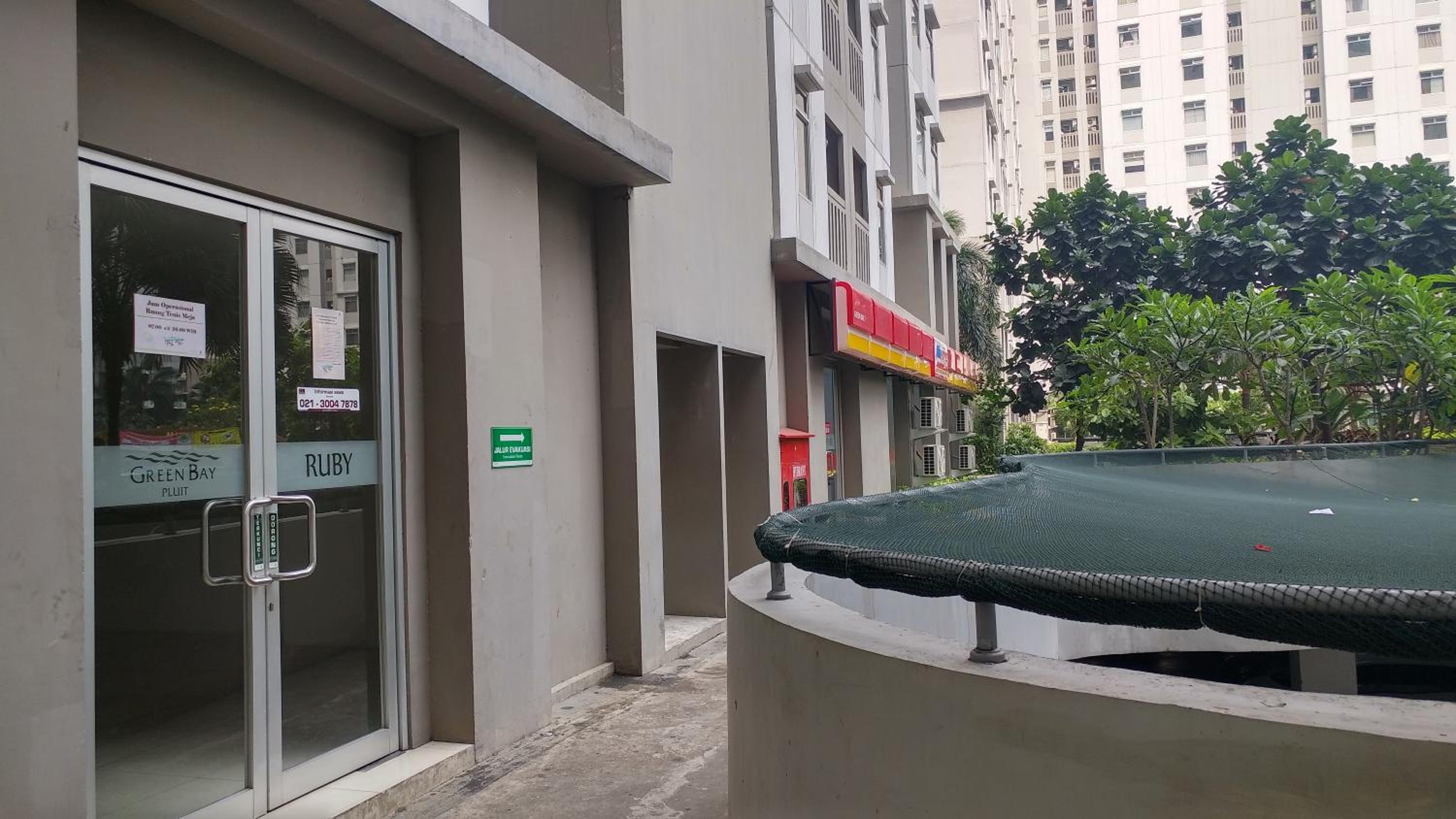 2BR Cozy at Green Bay Pluit Apartment Baywalk By Travelio view 4