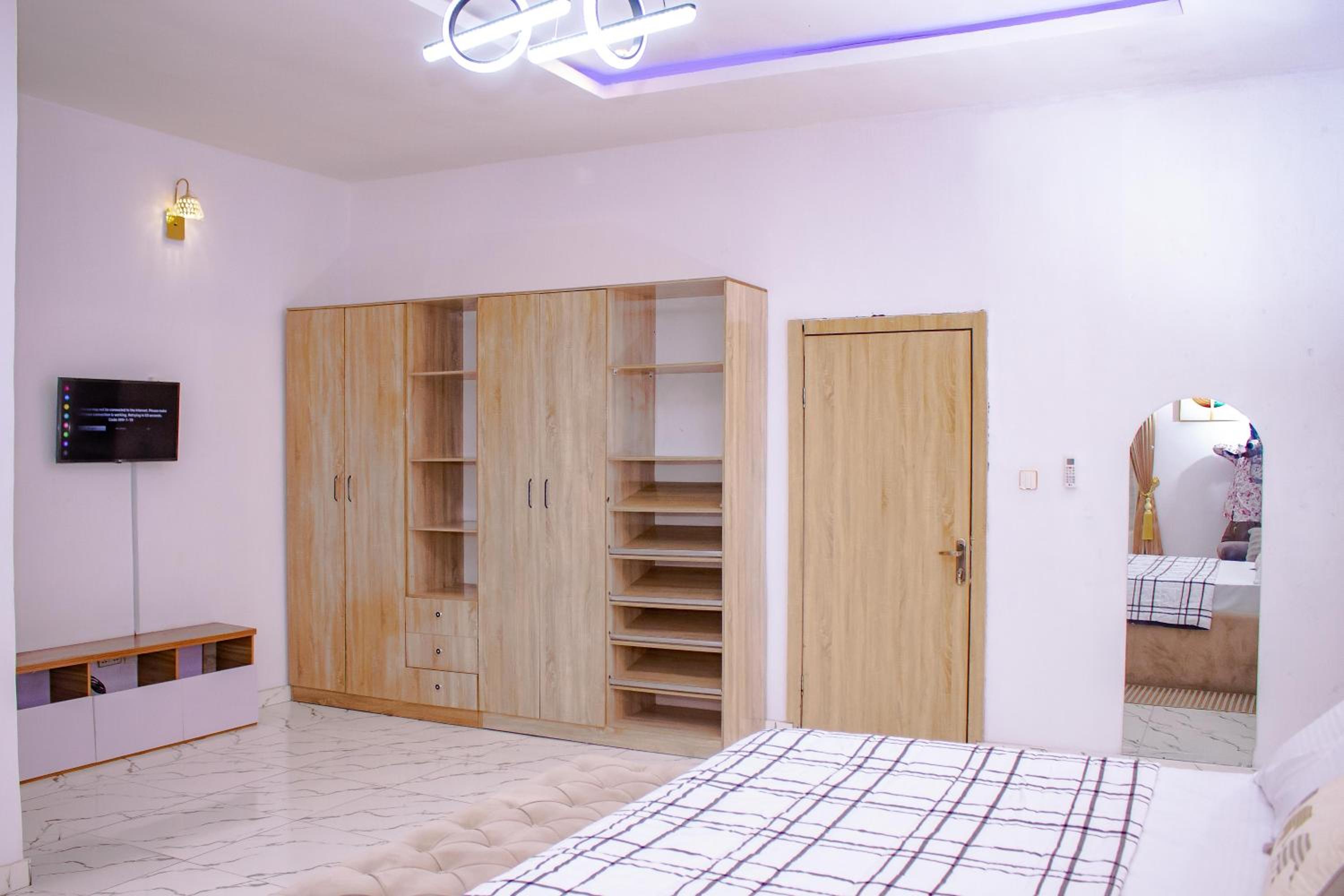 Furnished 4 bedroom duplex
