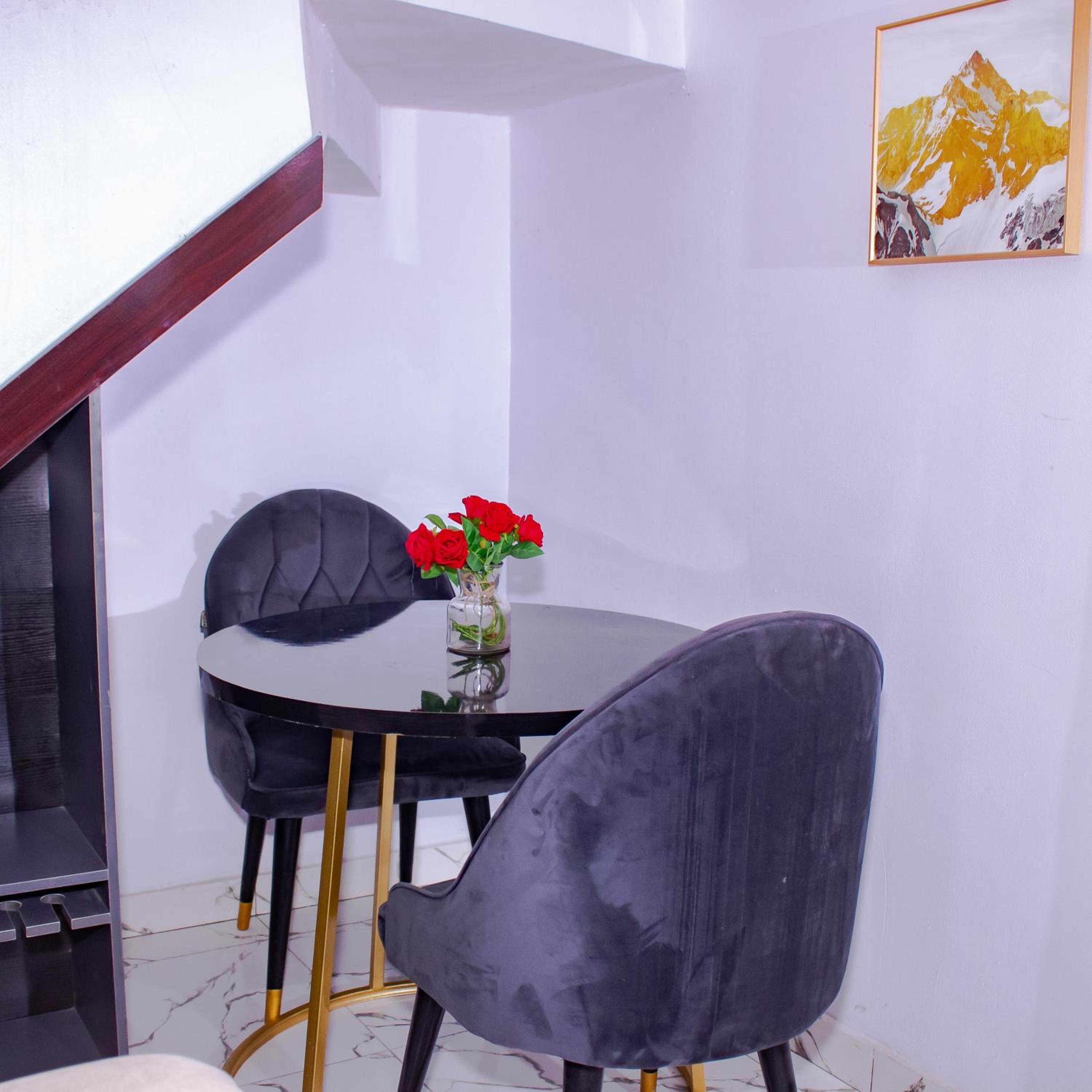 Furnished 4 bedroom duplex