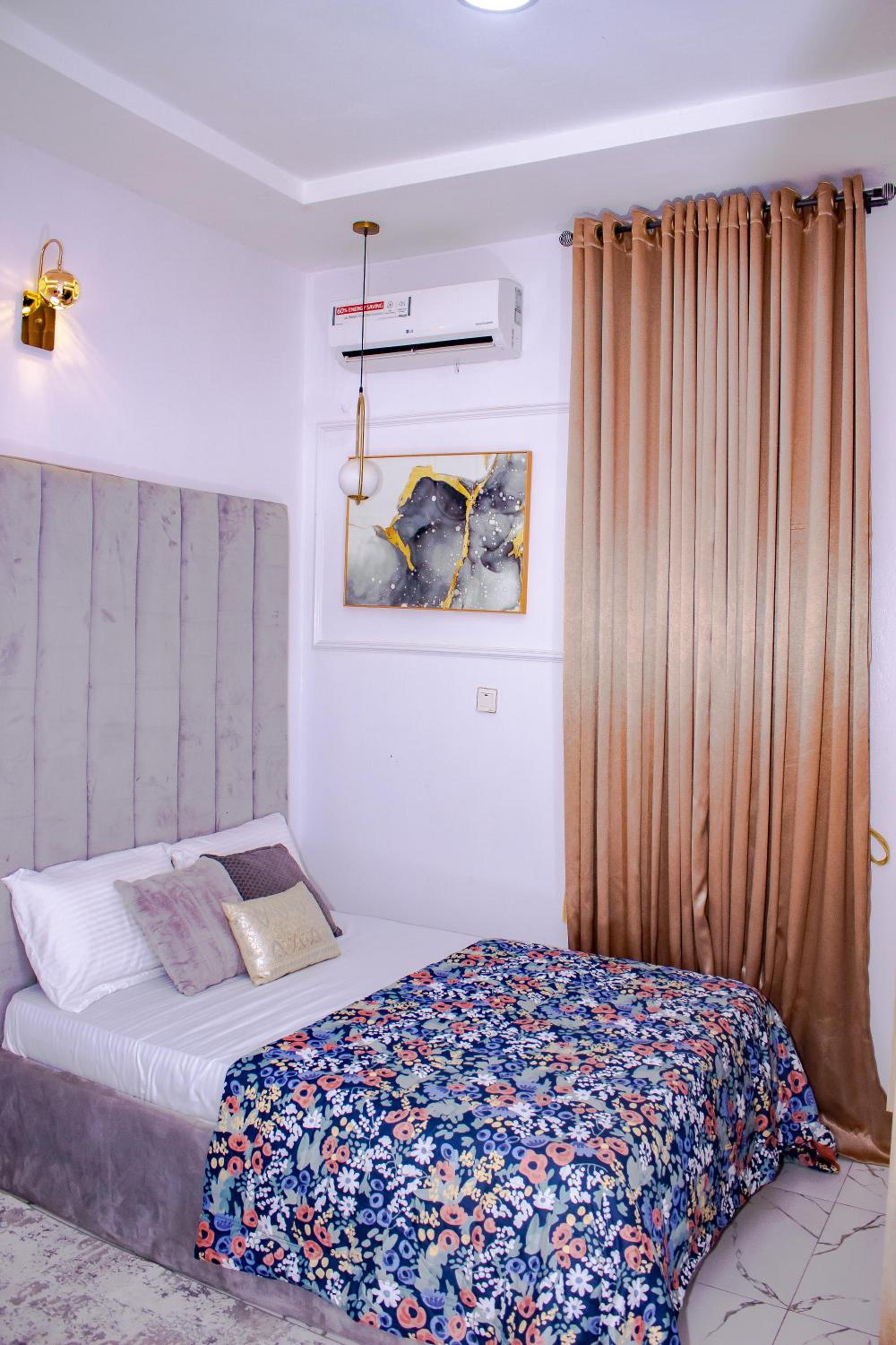 Furnished 4 bedroom duplex