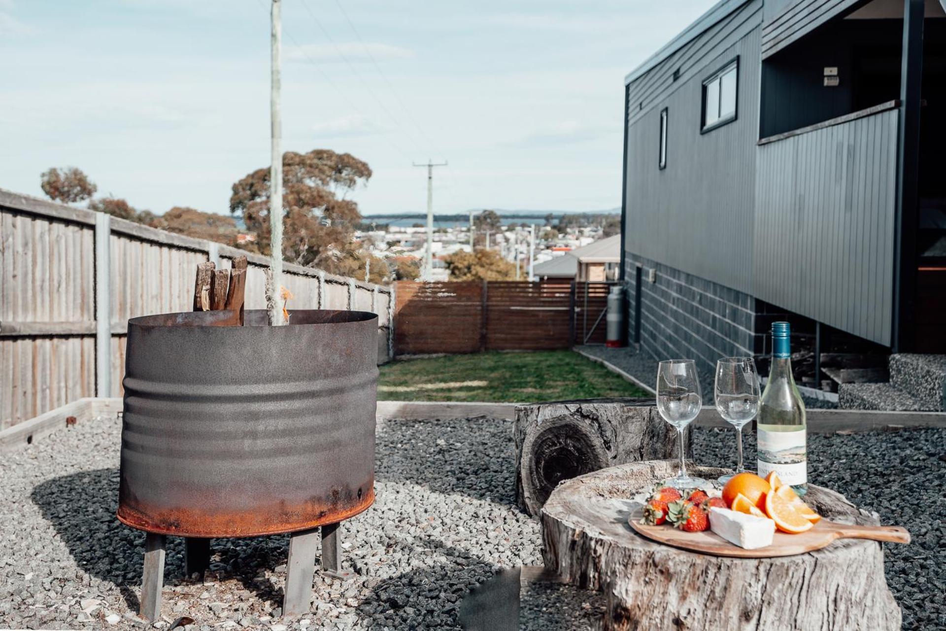 Hobart Luxury Family Home with Spa & Fire Pit, Sleeps 8