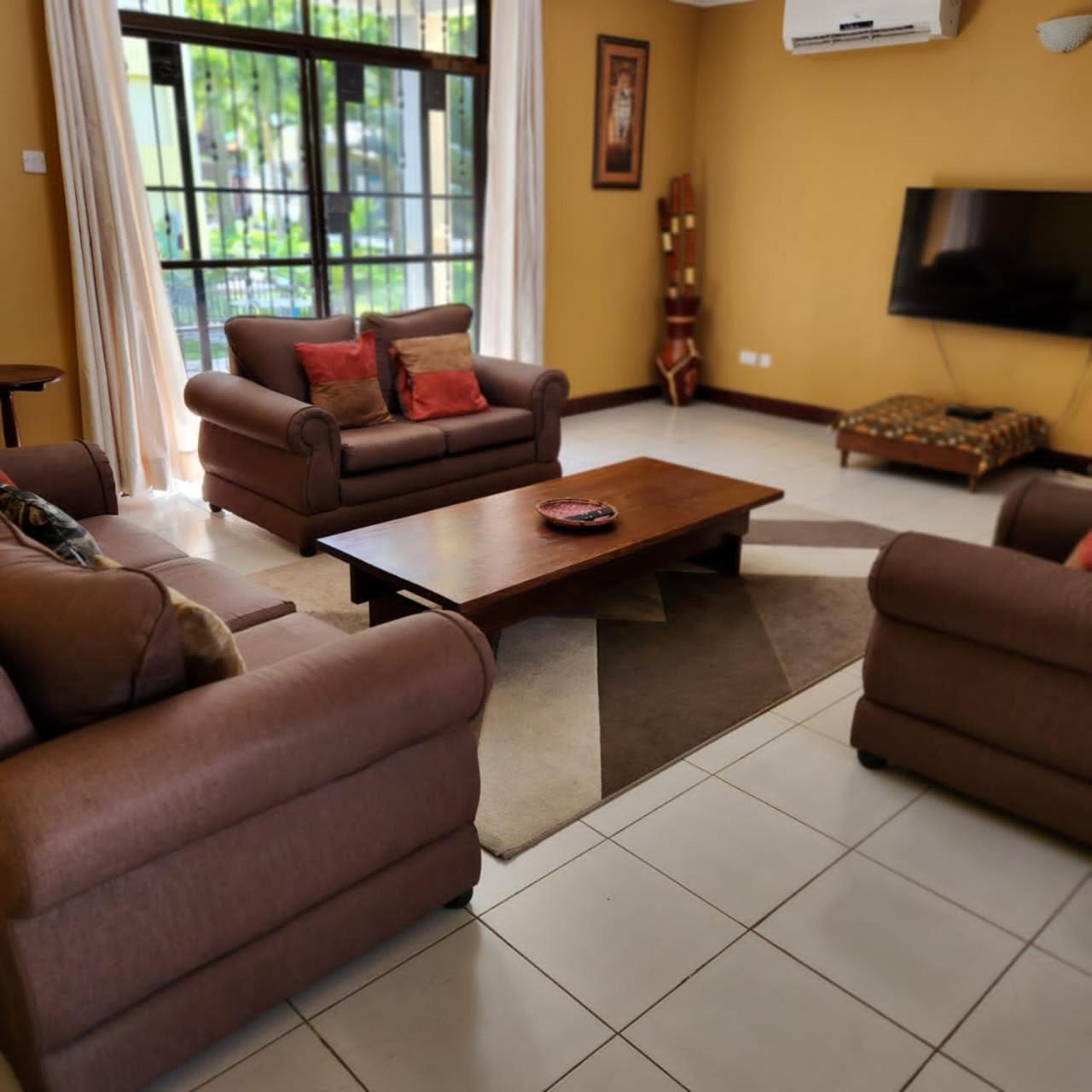 LEN Apartments