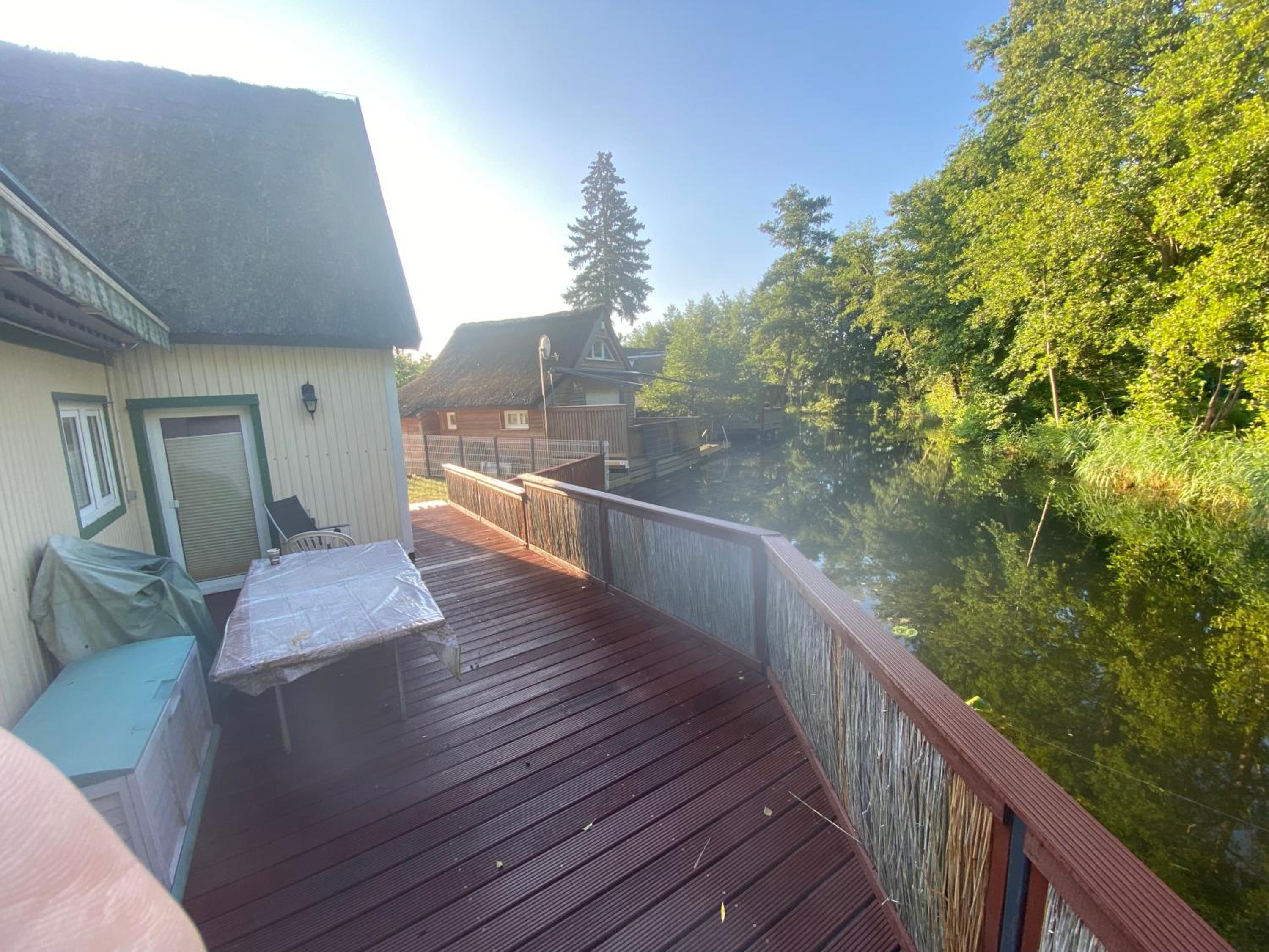 Bootshaus am Inselseekanal