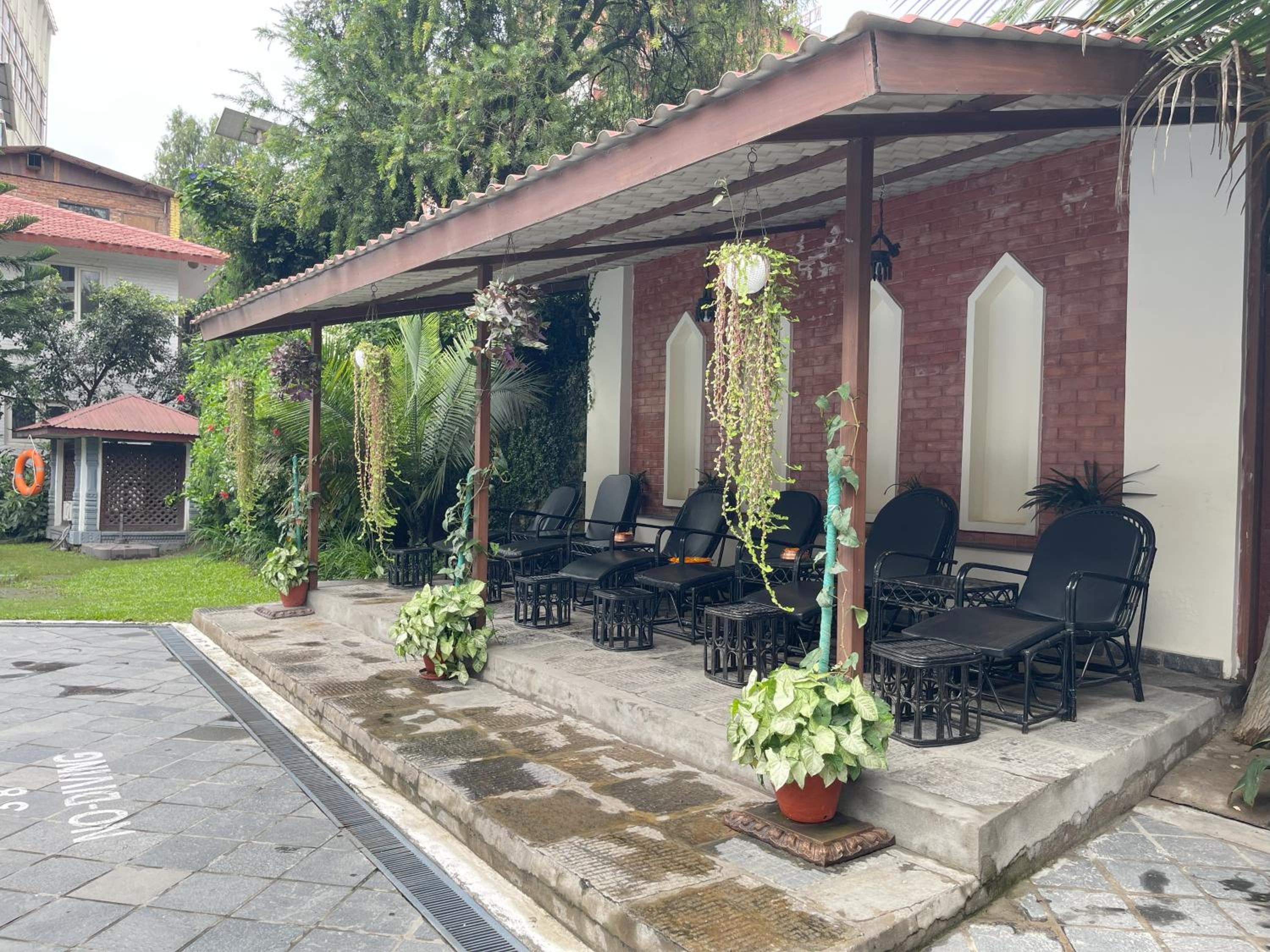 The Malla Hotel - Thamel, 2 km to Swayambhunath Temple