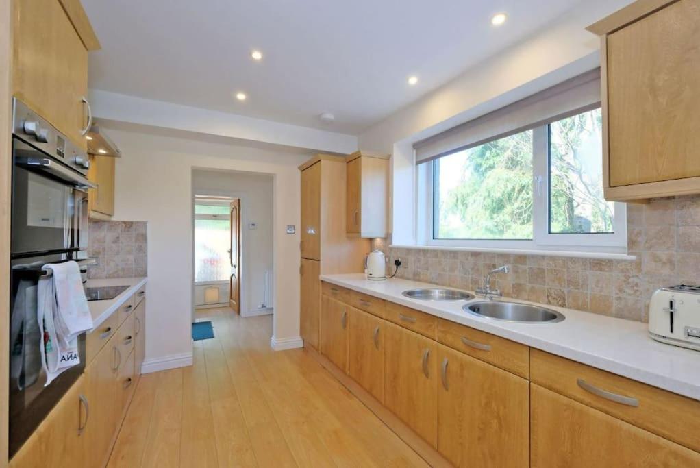 Traditional Stone Farmhouse - Aberdeen West view 2