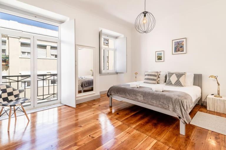 GuestReady - Industrial Chic in Anjos view 3