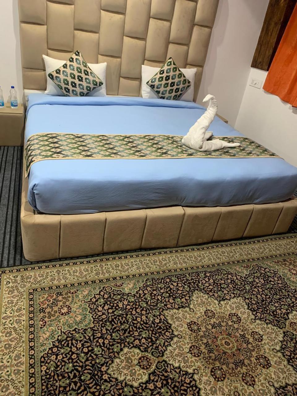 Mattoo Villa and Home Stay