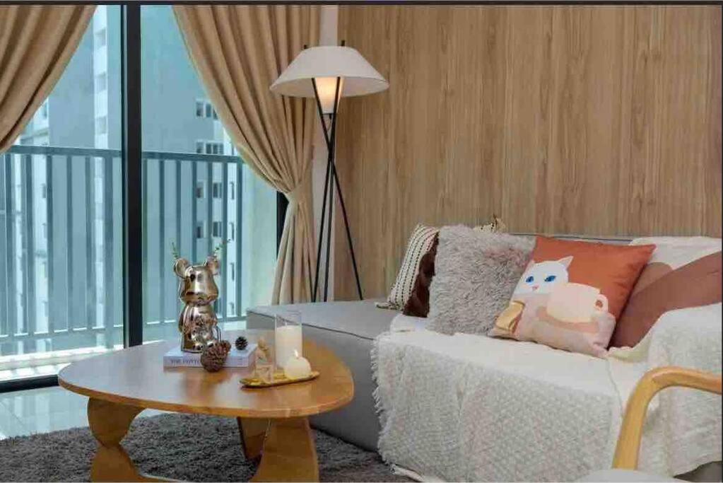 Muji 10pax 9min to Pavilion Bukit Jalil & Axiata