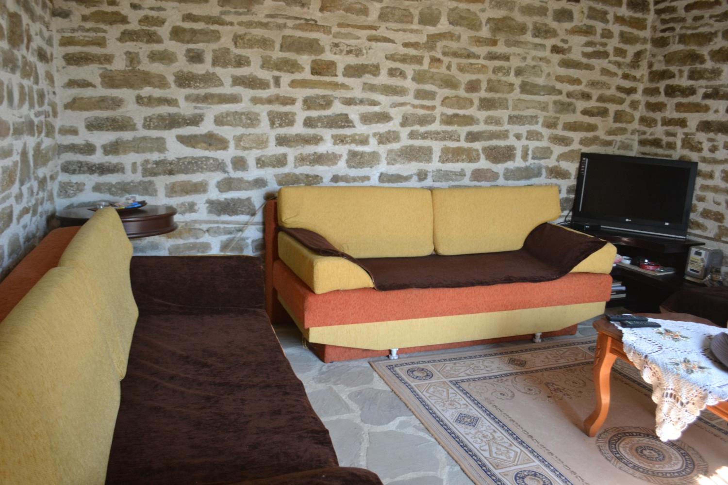Camping & Guest House Murataj