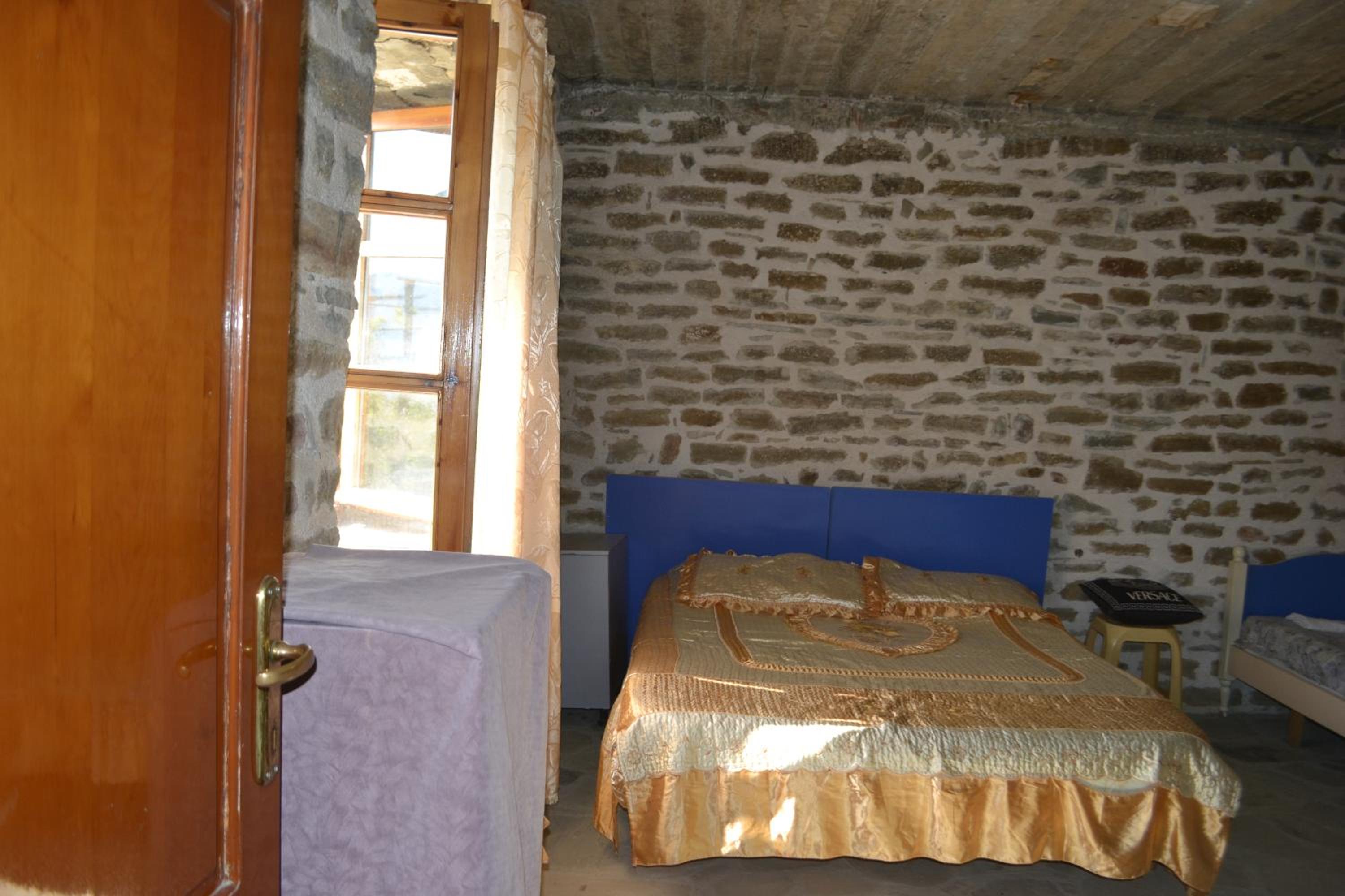 Camping & Guest House Murataj