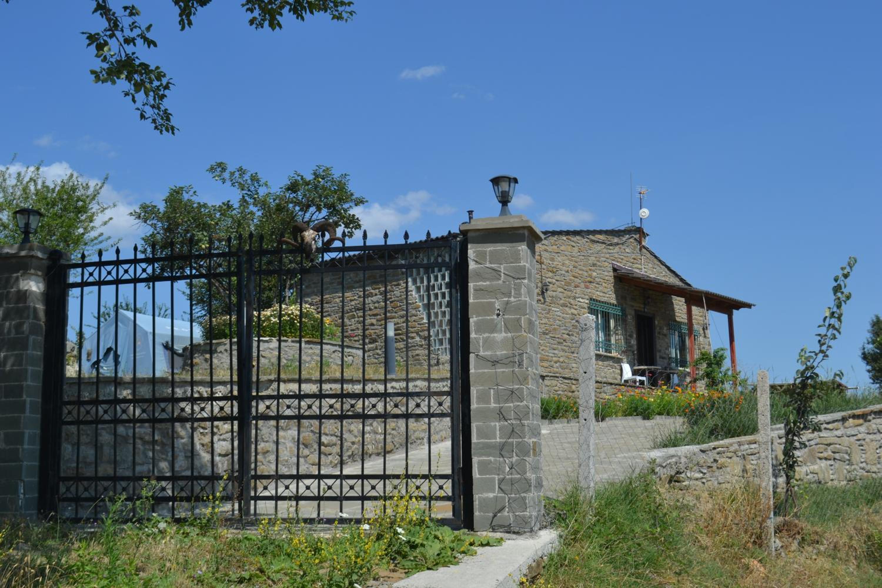 Camping & Guest House Murataj