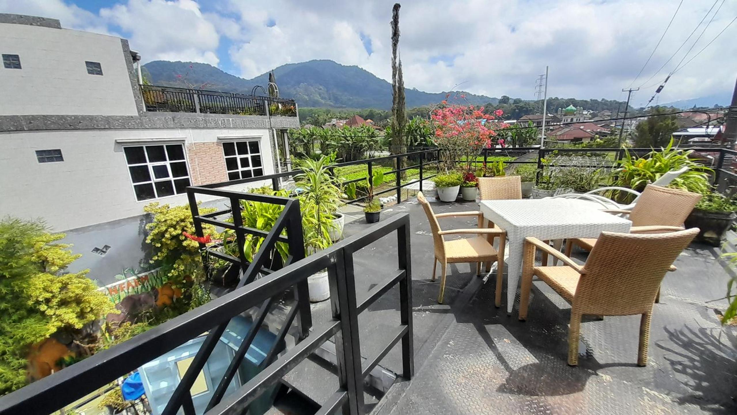 Rumah Container Bedugul view 4