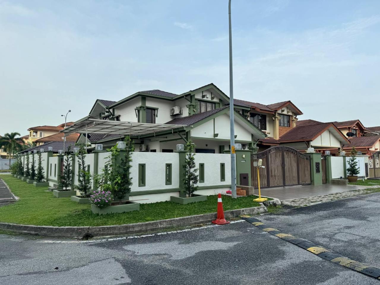 Green Villa Bukit Tinggi#event house#karaokeroom#swimmingpool photo 1