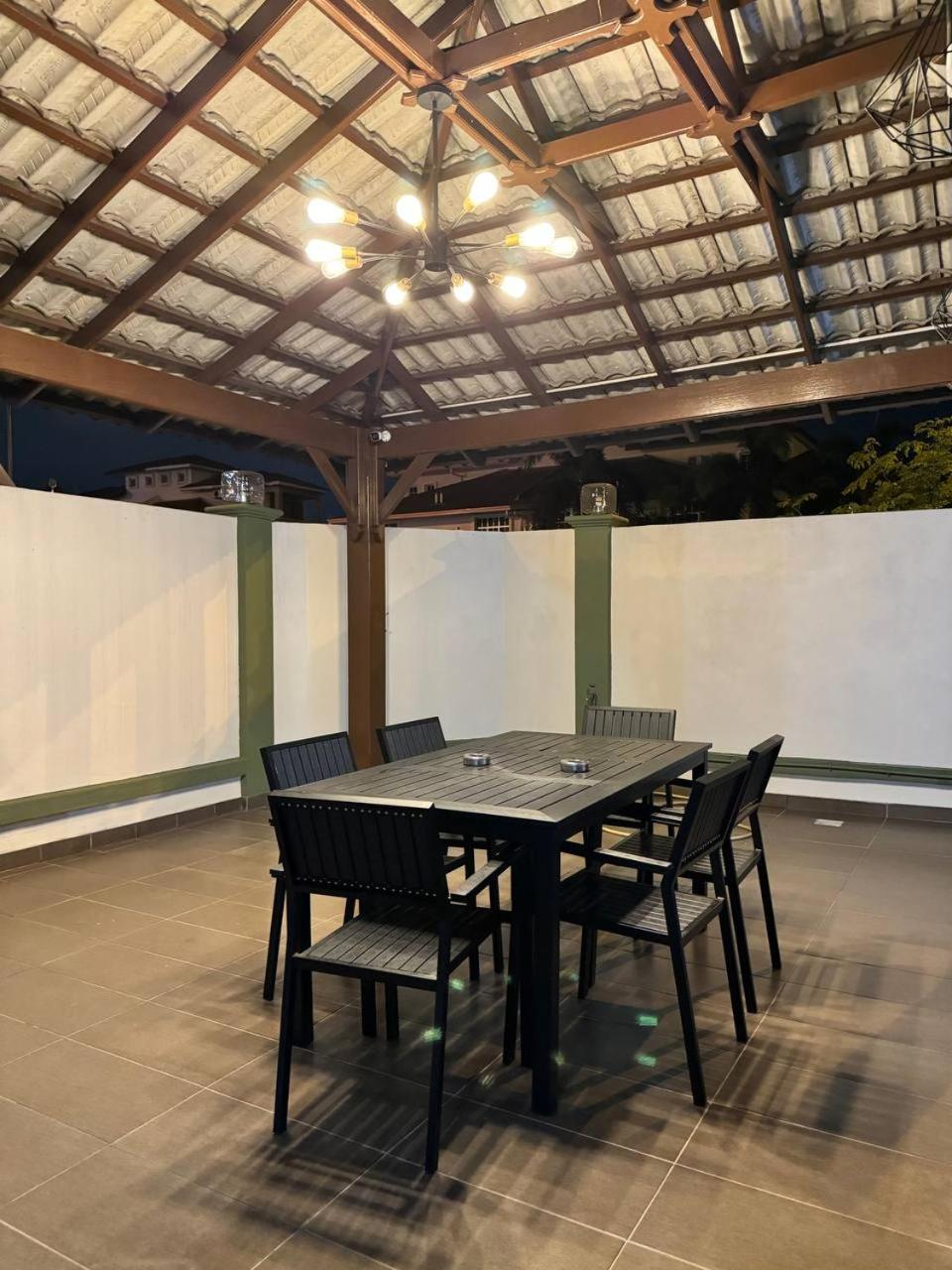 Green Villa Bukit Tinggi#event house#karaokeroom#swimmingpool view 2