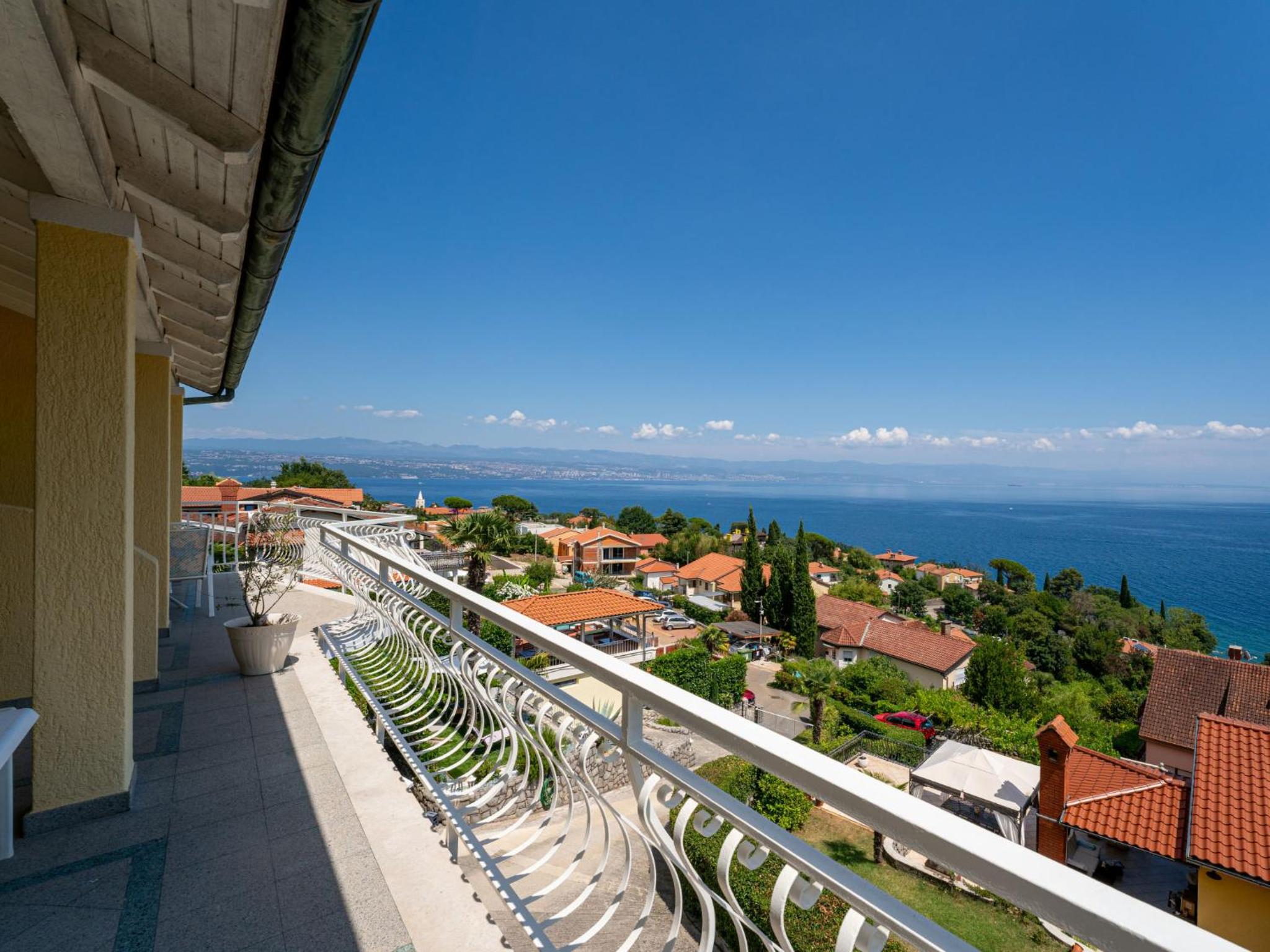Apartment villa Mona Lisa-1 by Interhome view 5