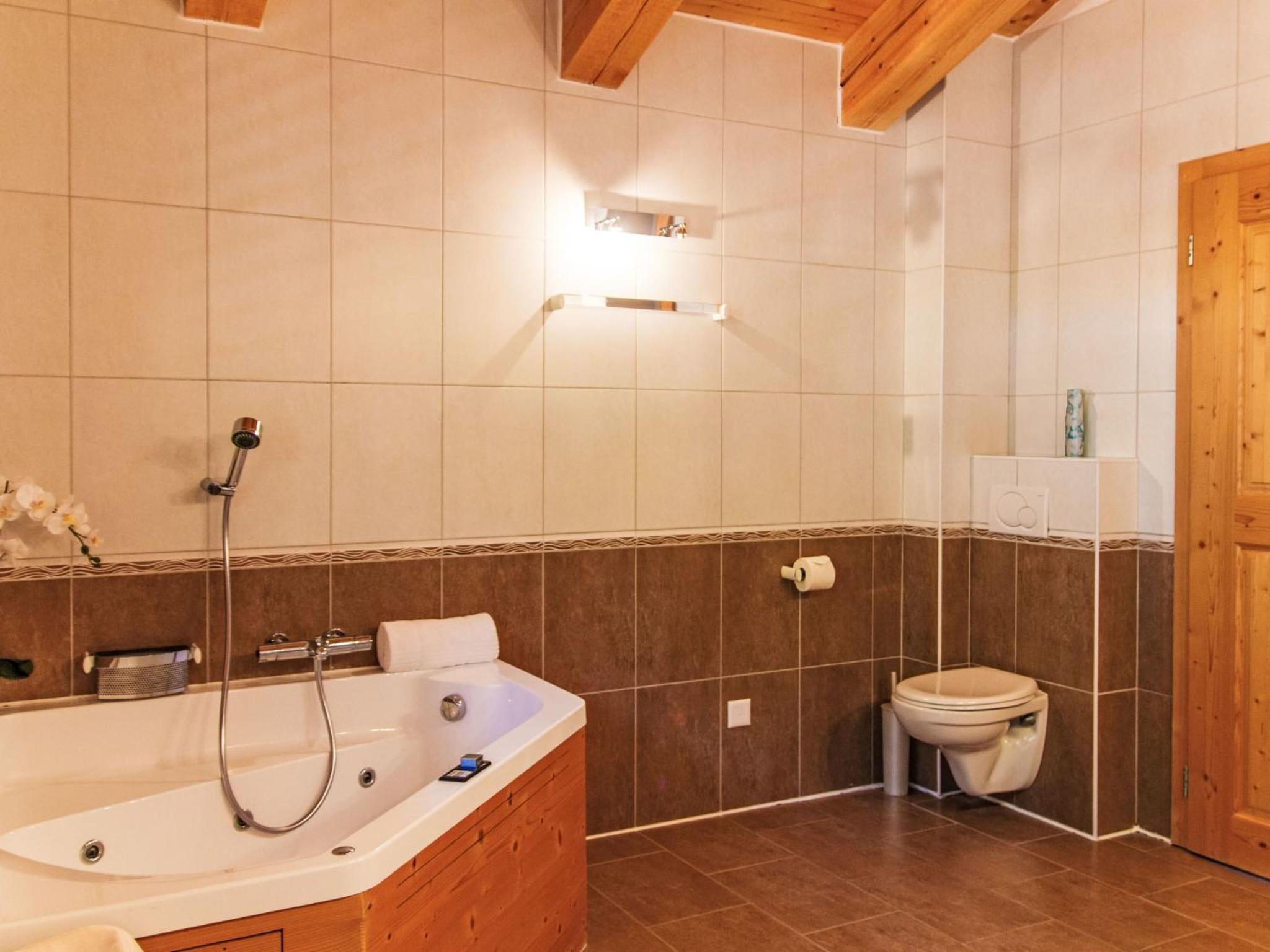 Chalet Chalet Aurore by Interhome