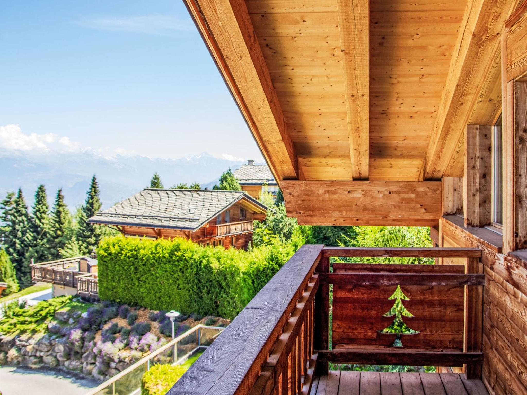 Chalet Chalet Aurore by Interhome