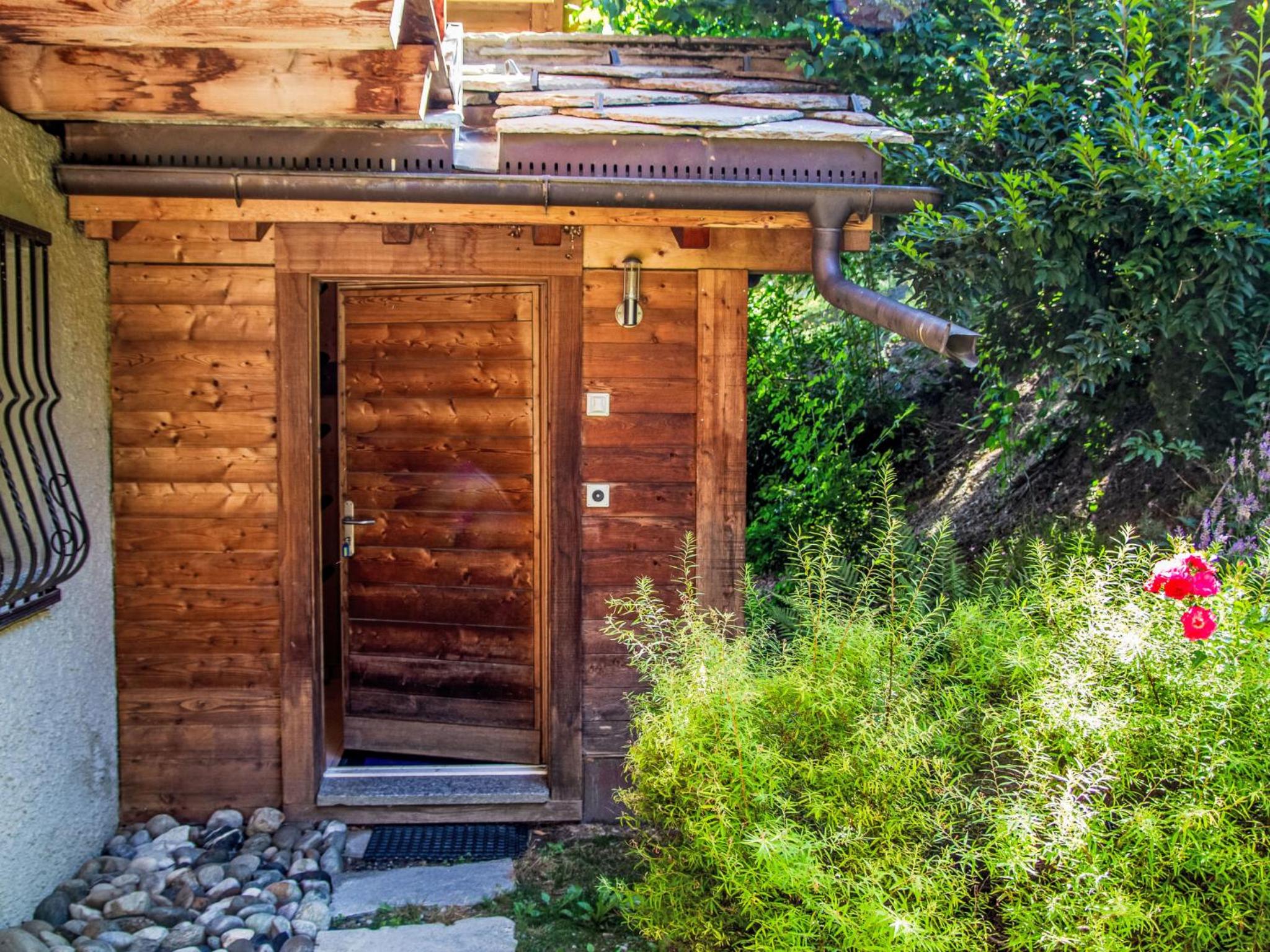 Chalet Chalet Aurore by Interhome
