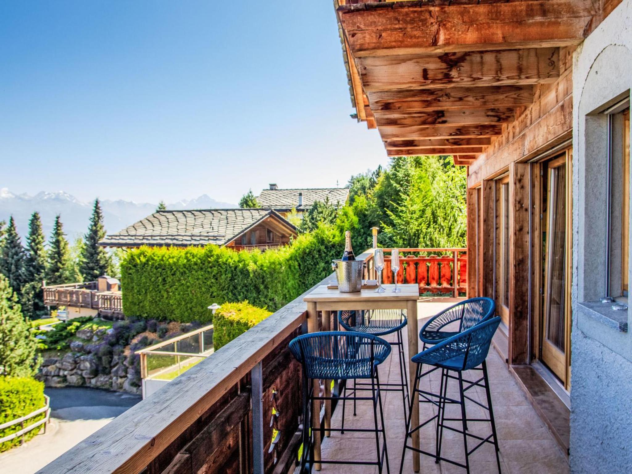 Chalet Chalet Aurore by Interhome
