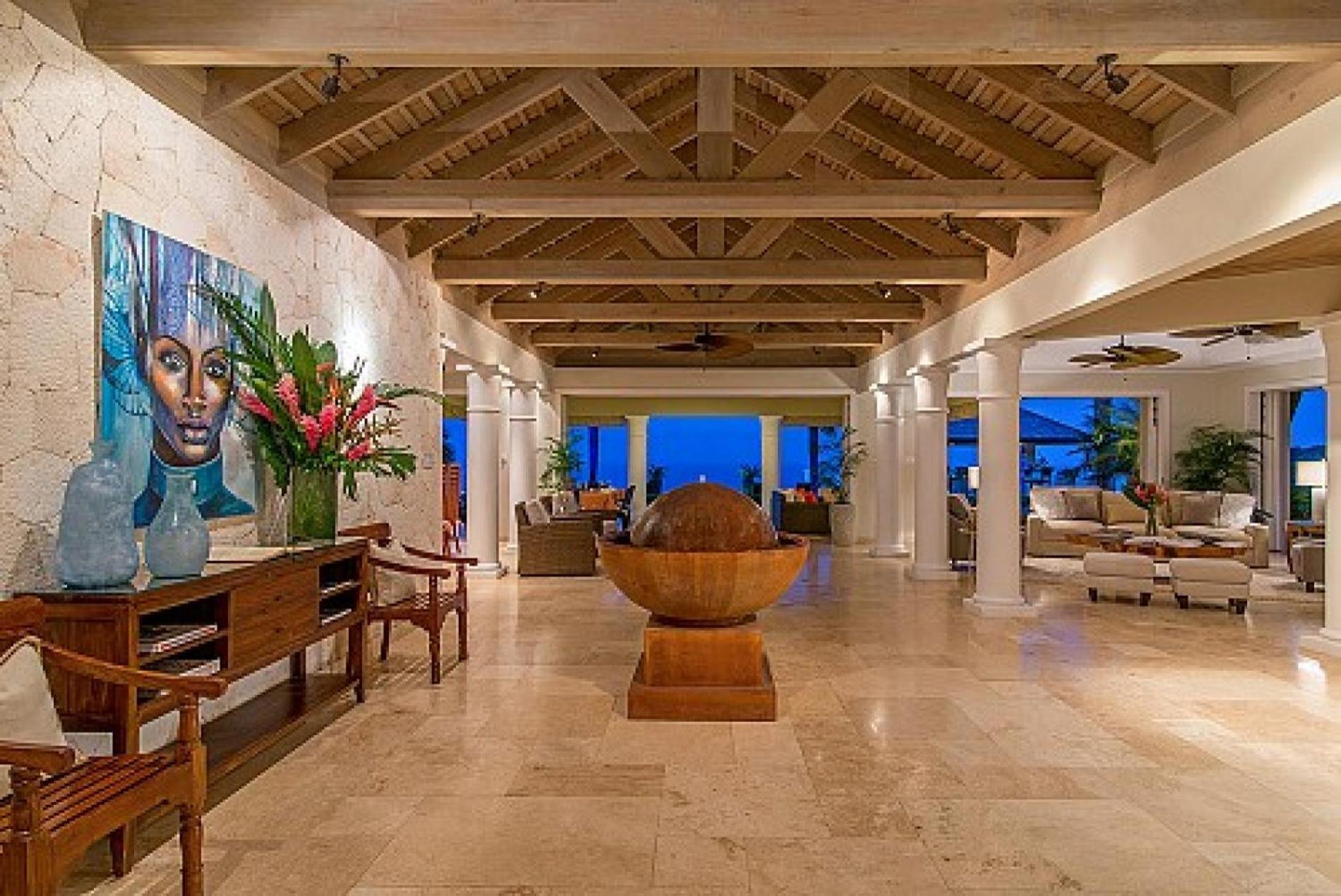 Beautiful 7 Bedroom Harmony Hill Villa