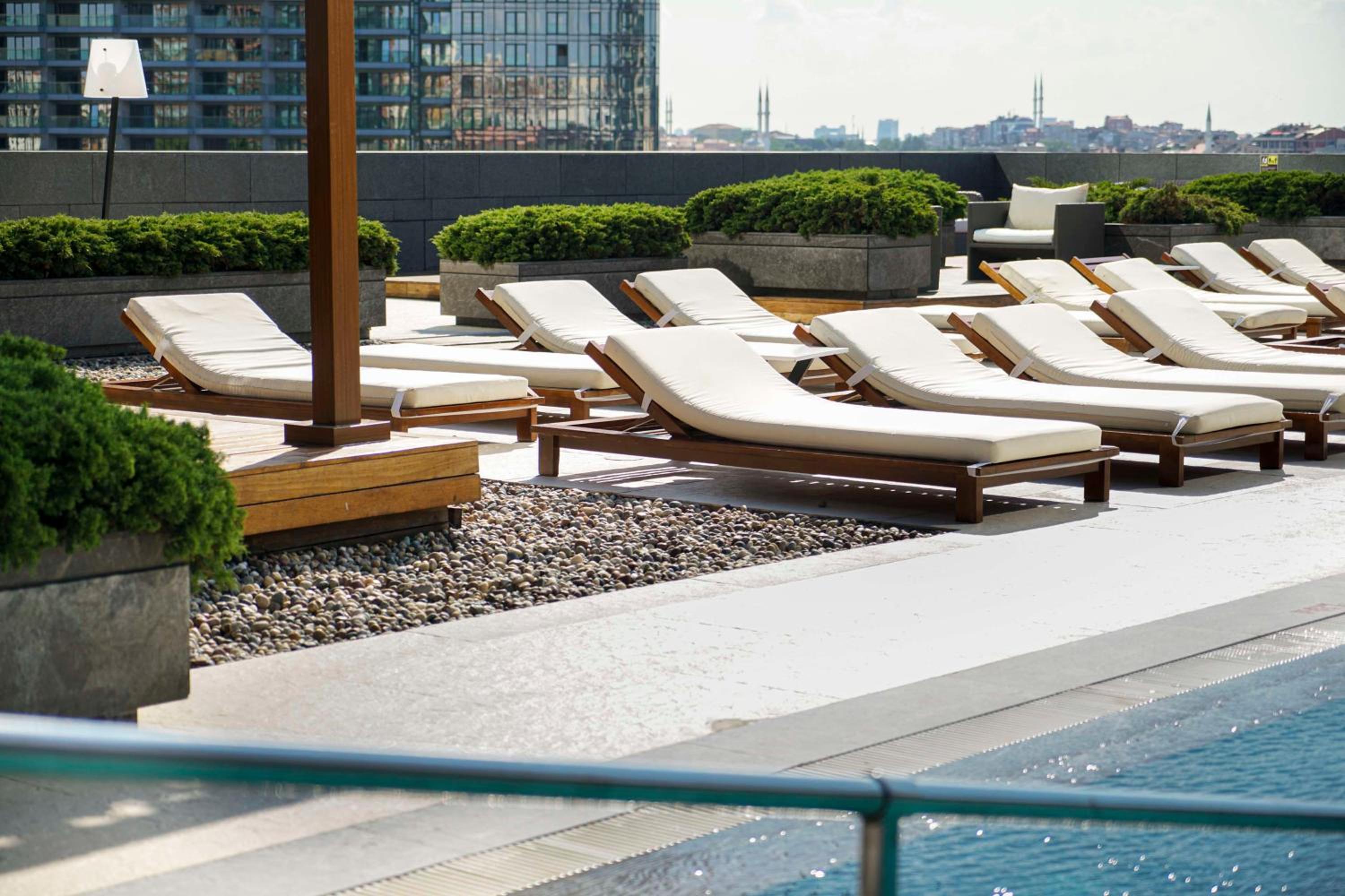 Hilton Istanbul Bomonti - Image 42