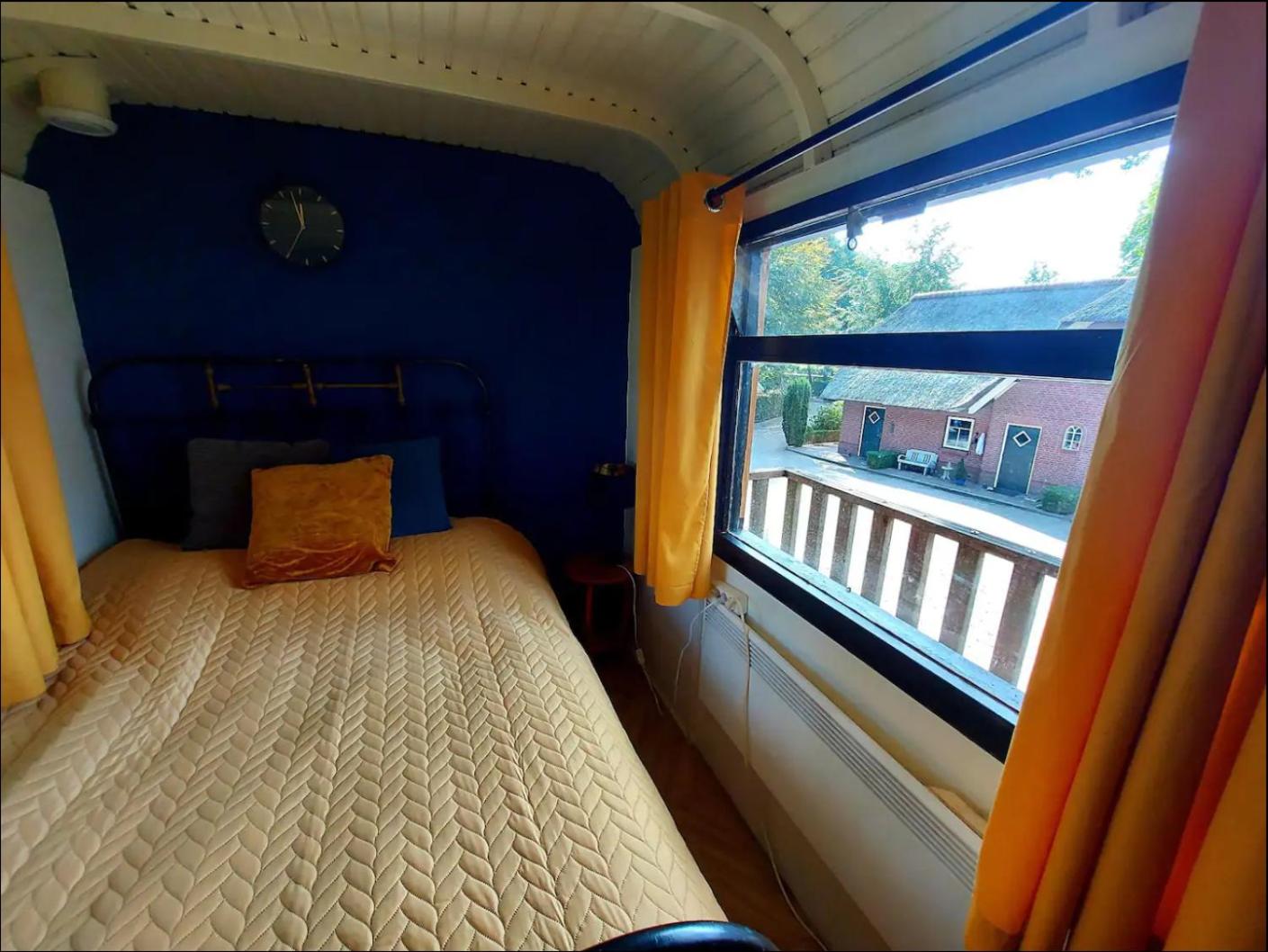 Bed  Brood Morgenrood - Property Image 11