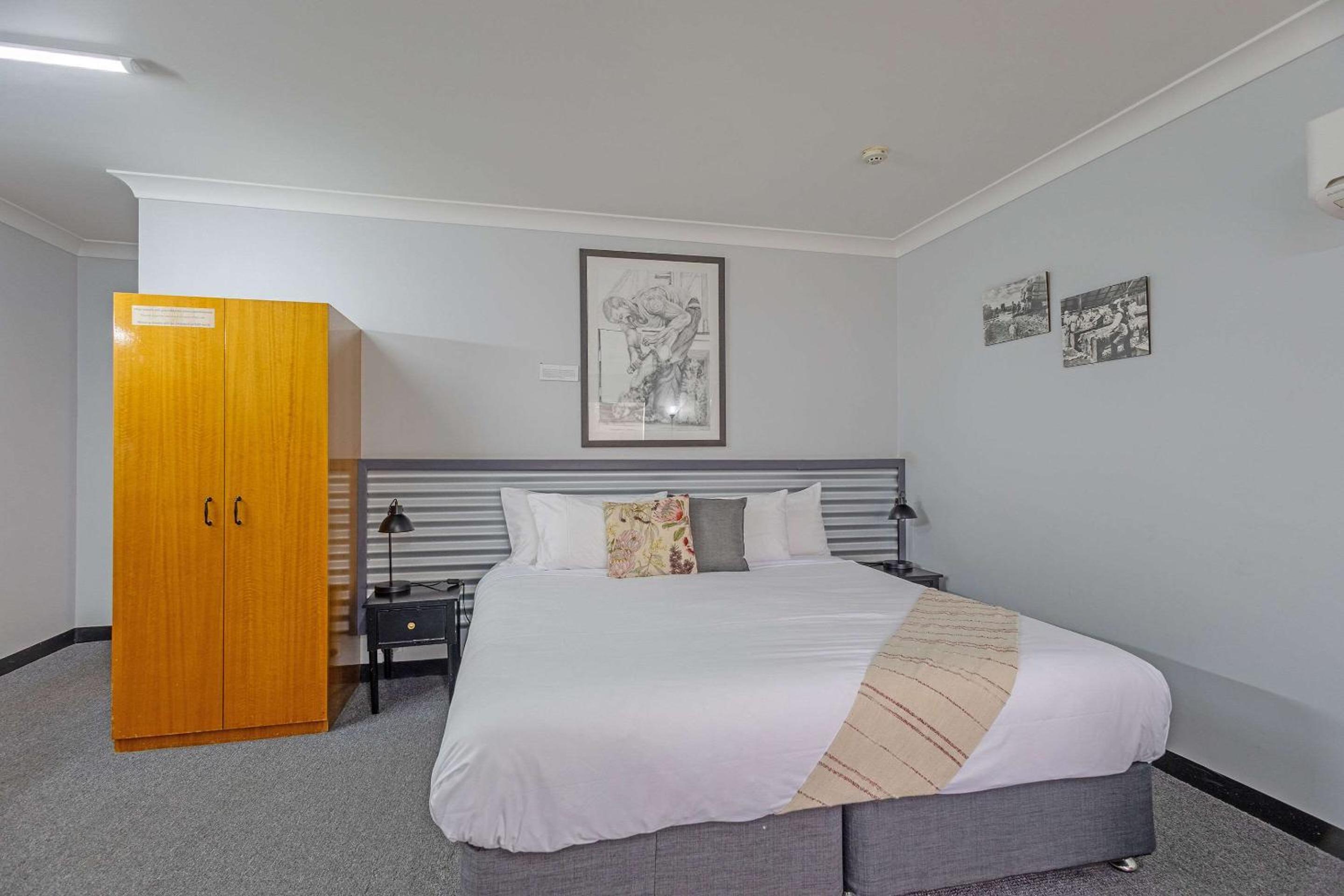 Shearing Shed Motor Inn